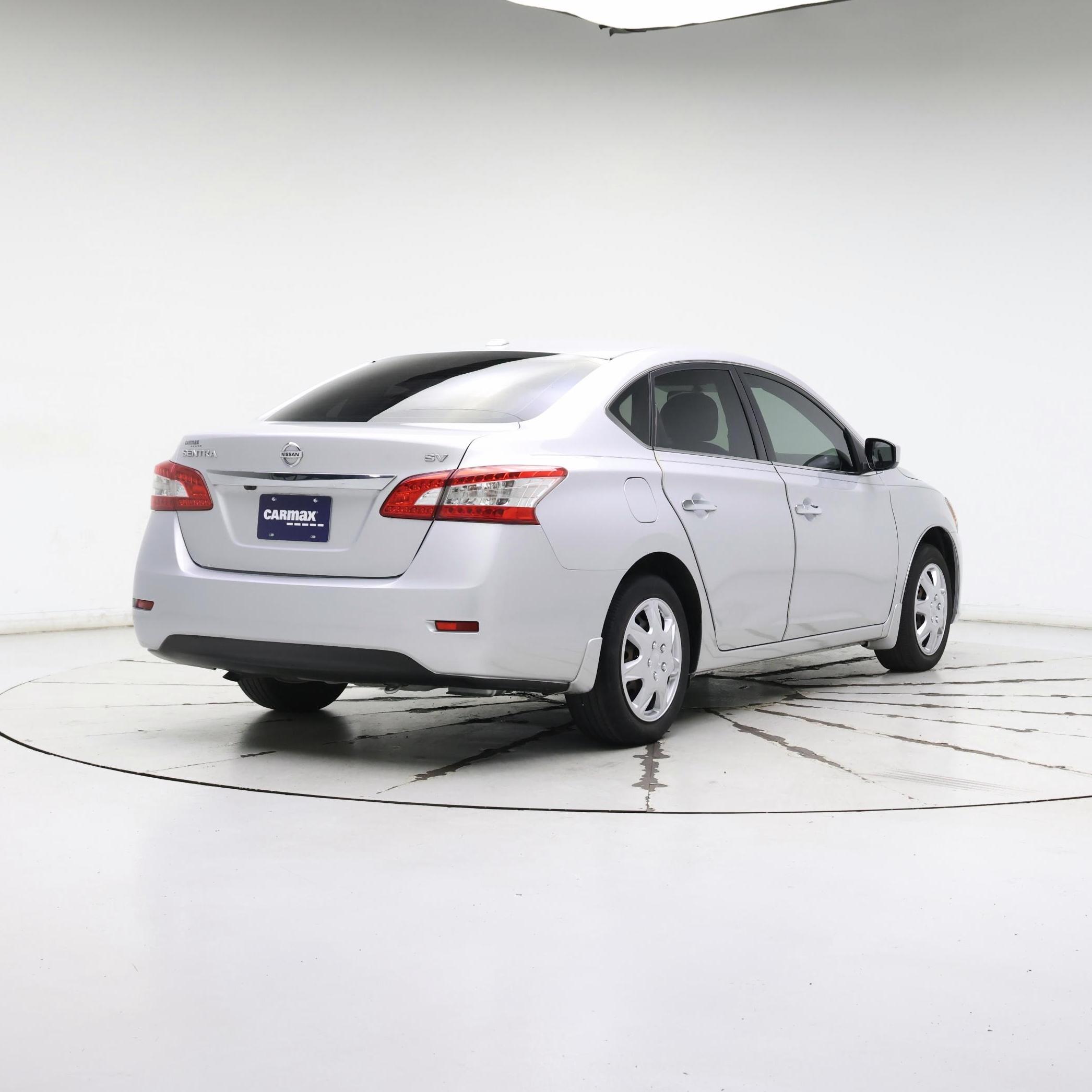 Thumbnail: 2015 Nissan Sentra - 8