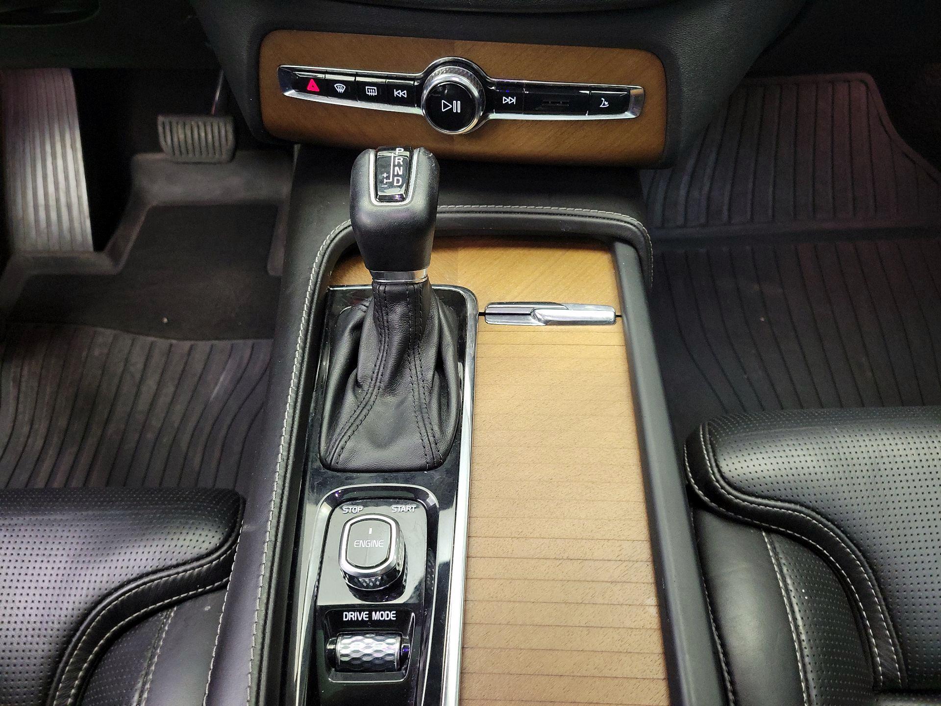 Thumbnail: 2017 Volvo XC90 - 18