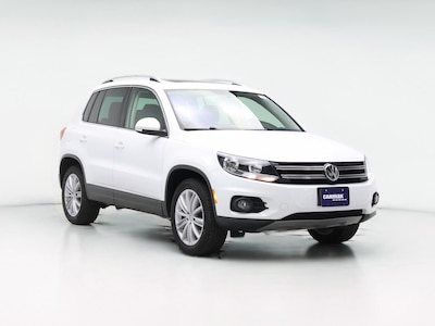 White 2015 Volkswagen Tiguan SE