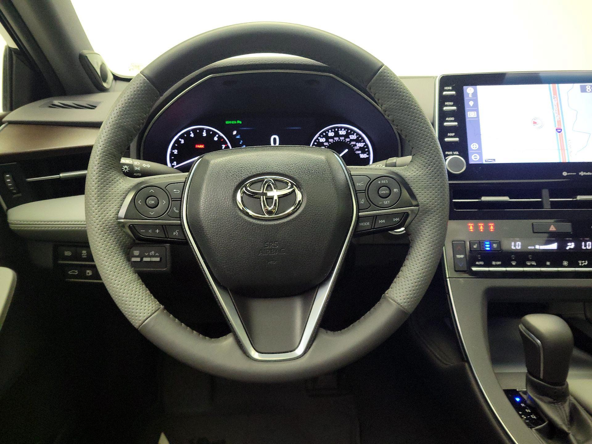 Thumbnail: 2019 Toyota Avalon - 10