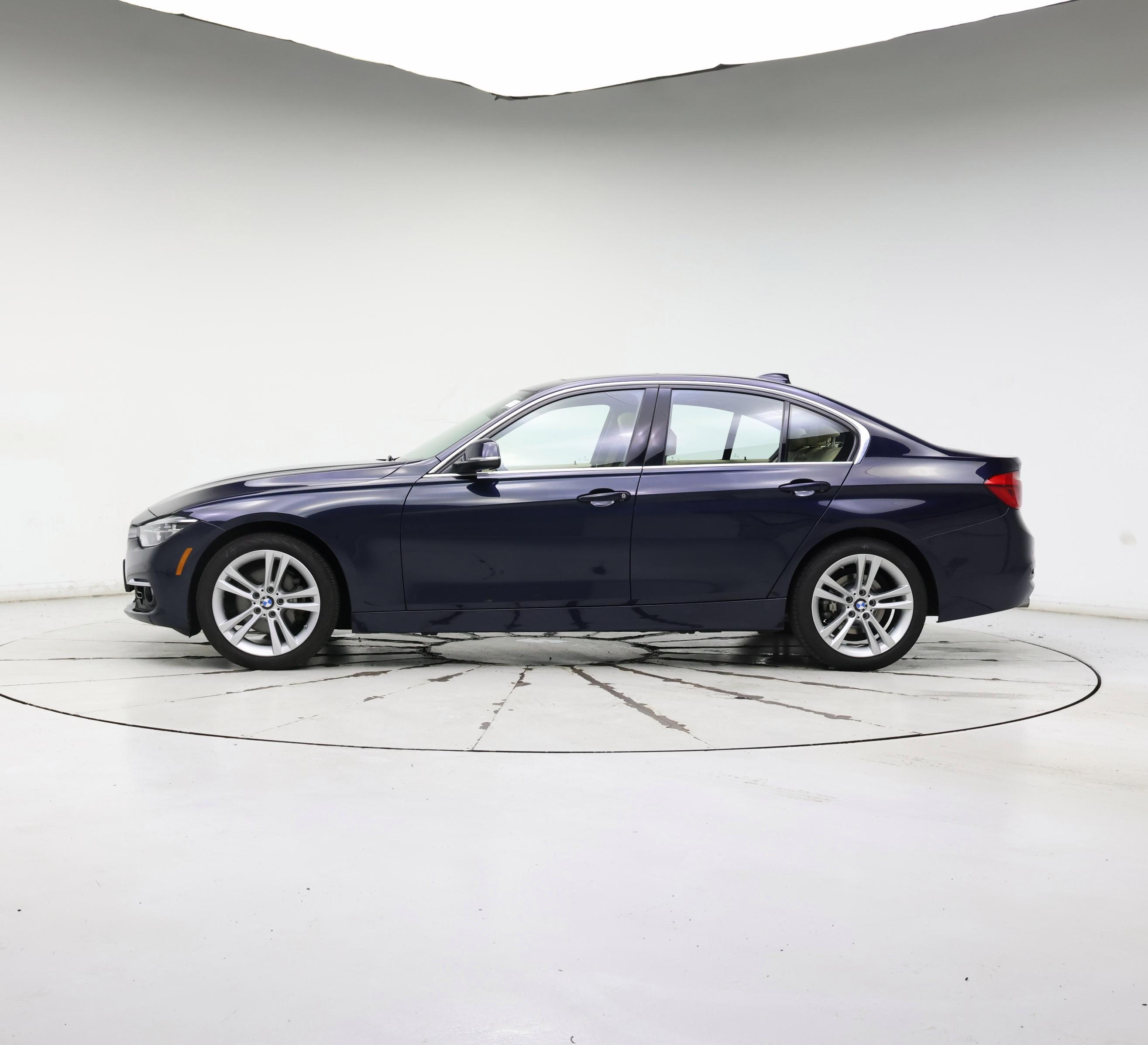 Thumbnail: 2016 BMW 3 Series - 3