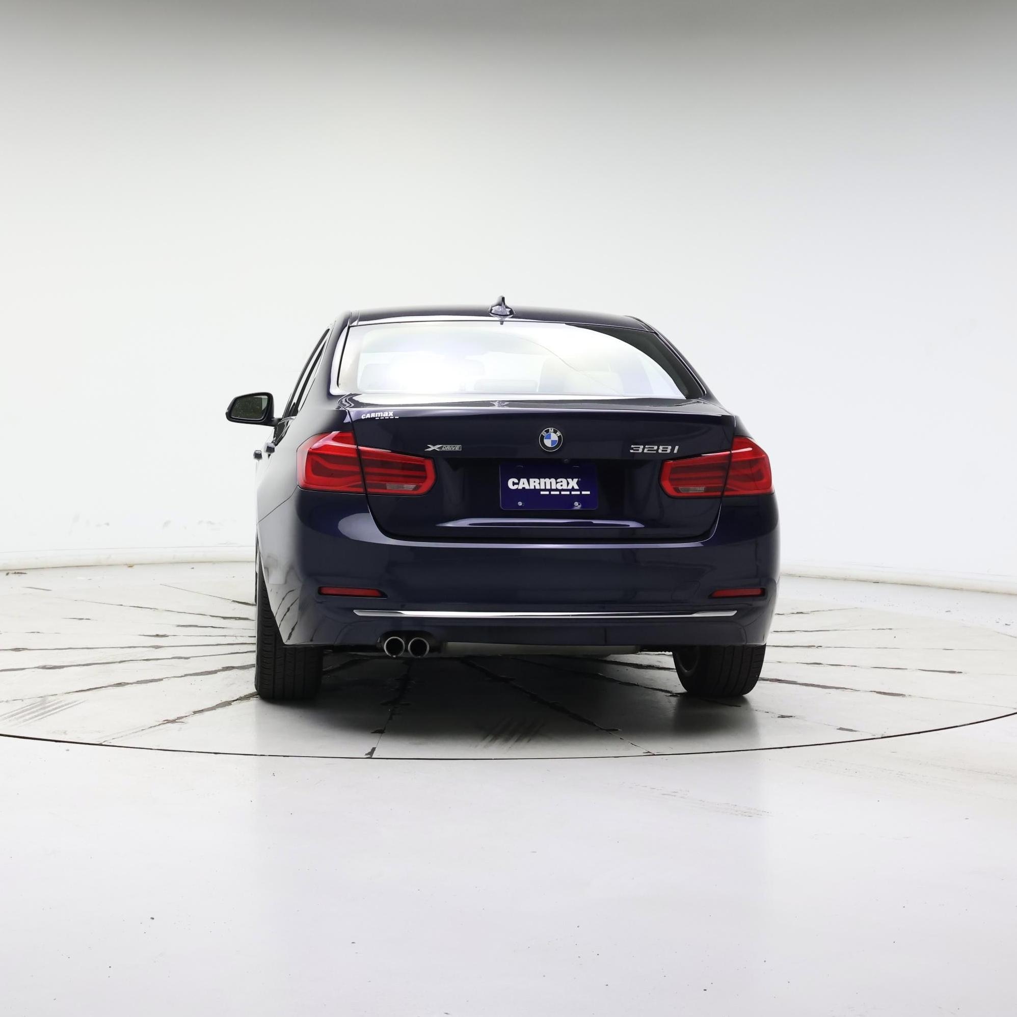 Thumbnail: 2016 BMW 3 Series - 6
