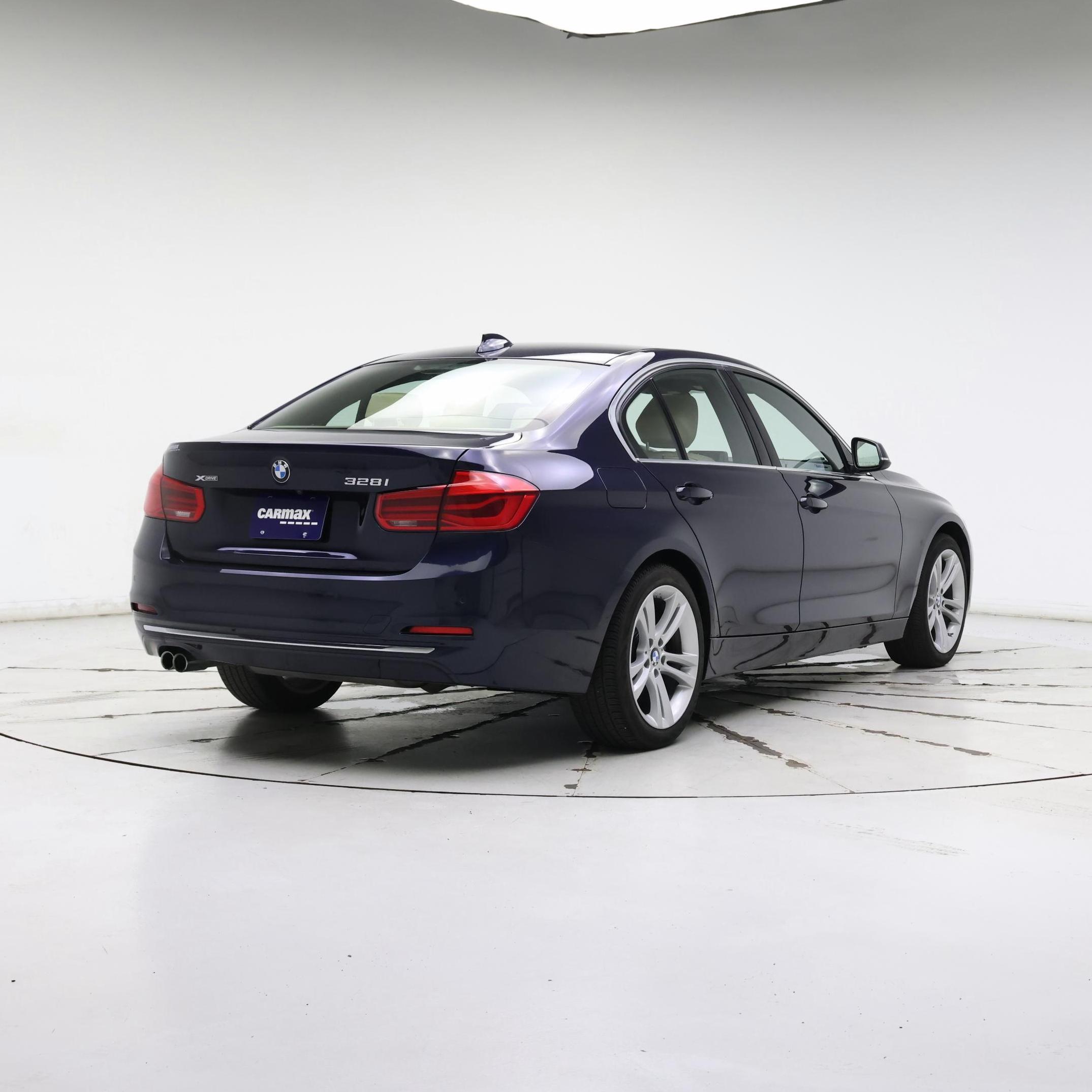 Thumbnail: 2016 BMW 3 Series - 8