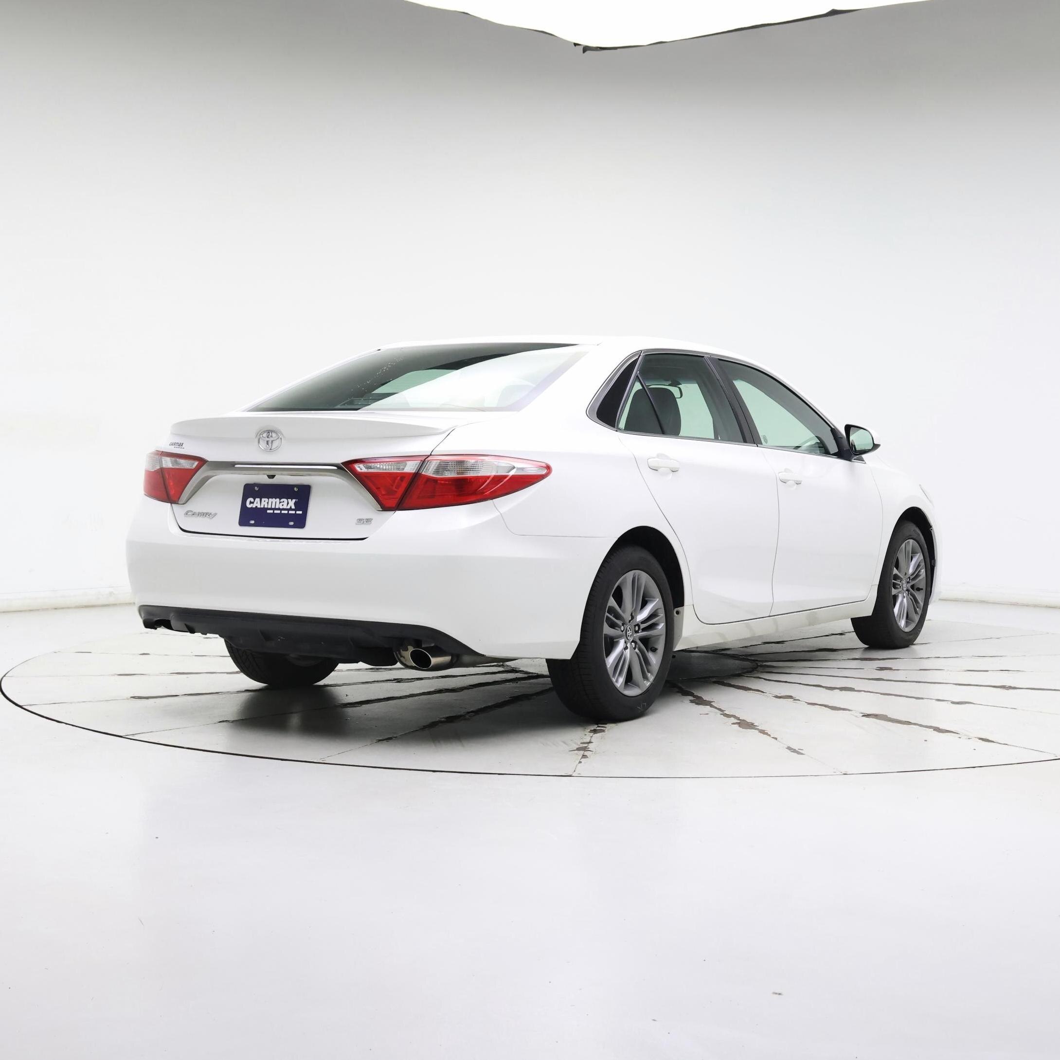 Thumbnail: 2017 Toyota Camry - 8