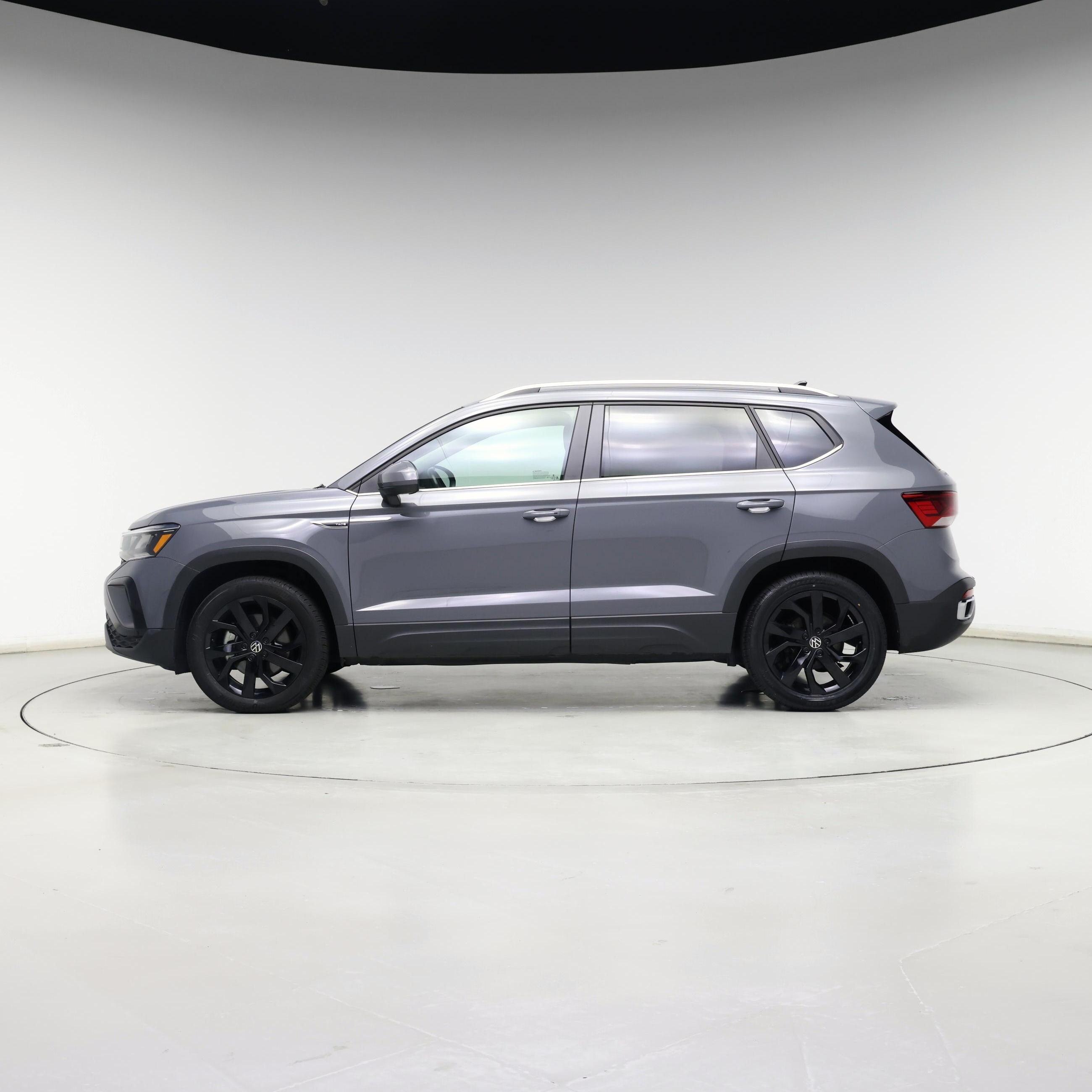 Thumbnail: 2023 Volkswagen Taos - 3
