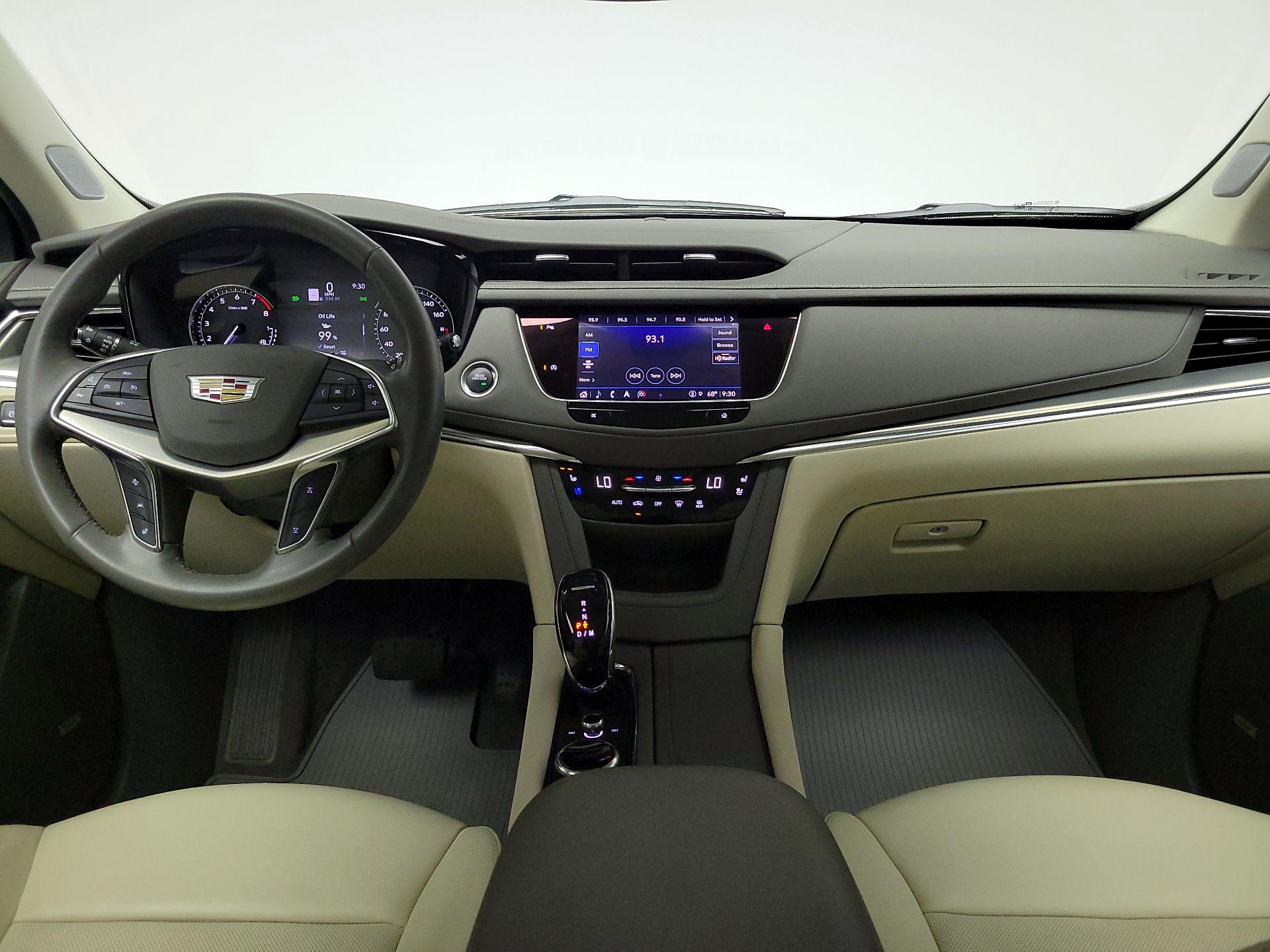 Thumbnail: 2023 Cadillac XT5 - 9