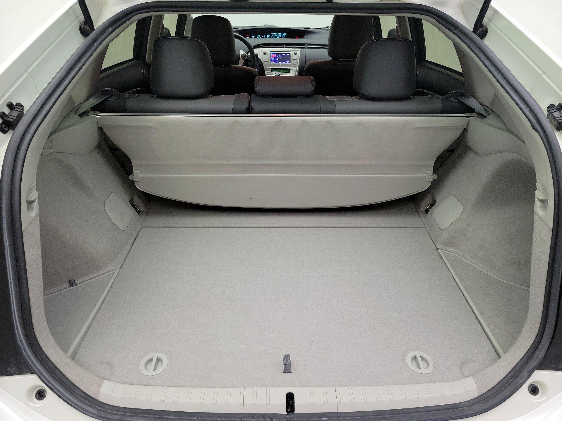 Thumbnail: 2014 Toyota Prius - 19