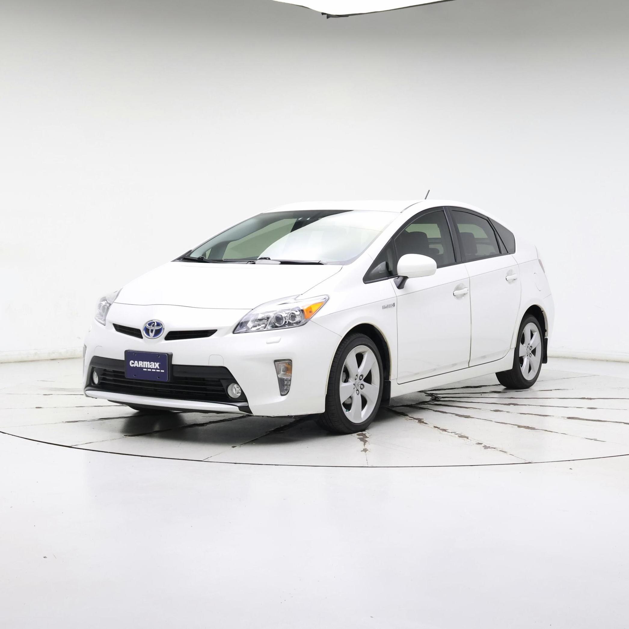 Thumbnail: 2014 Toyota Prius - 4