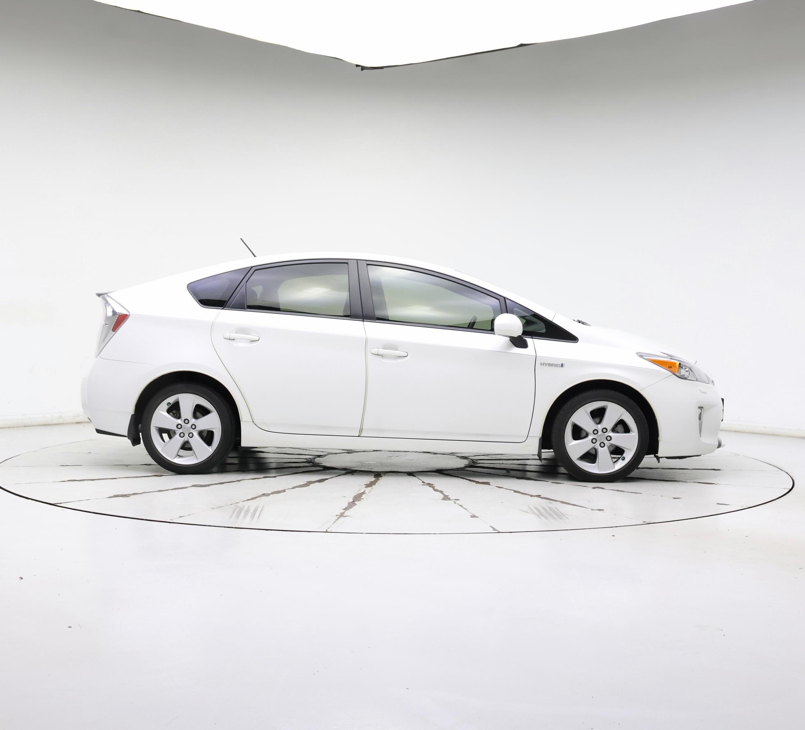 Thumbnail: 2014 Toyota Prius - 7