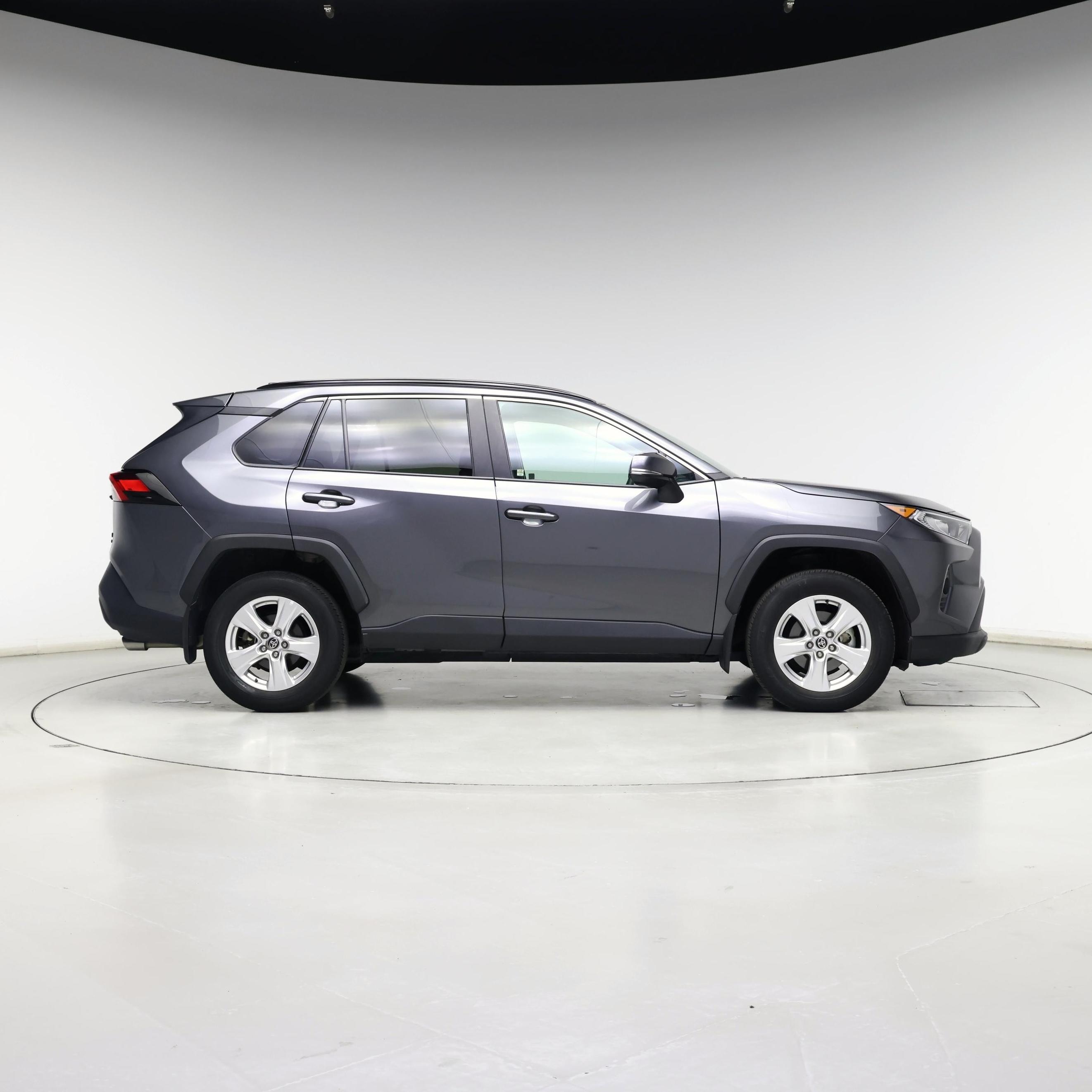 Thumbnail: 2021 Toyota RAV4 - 7