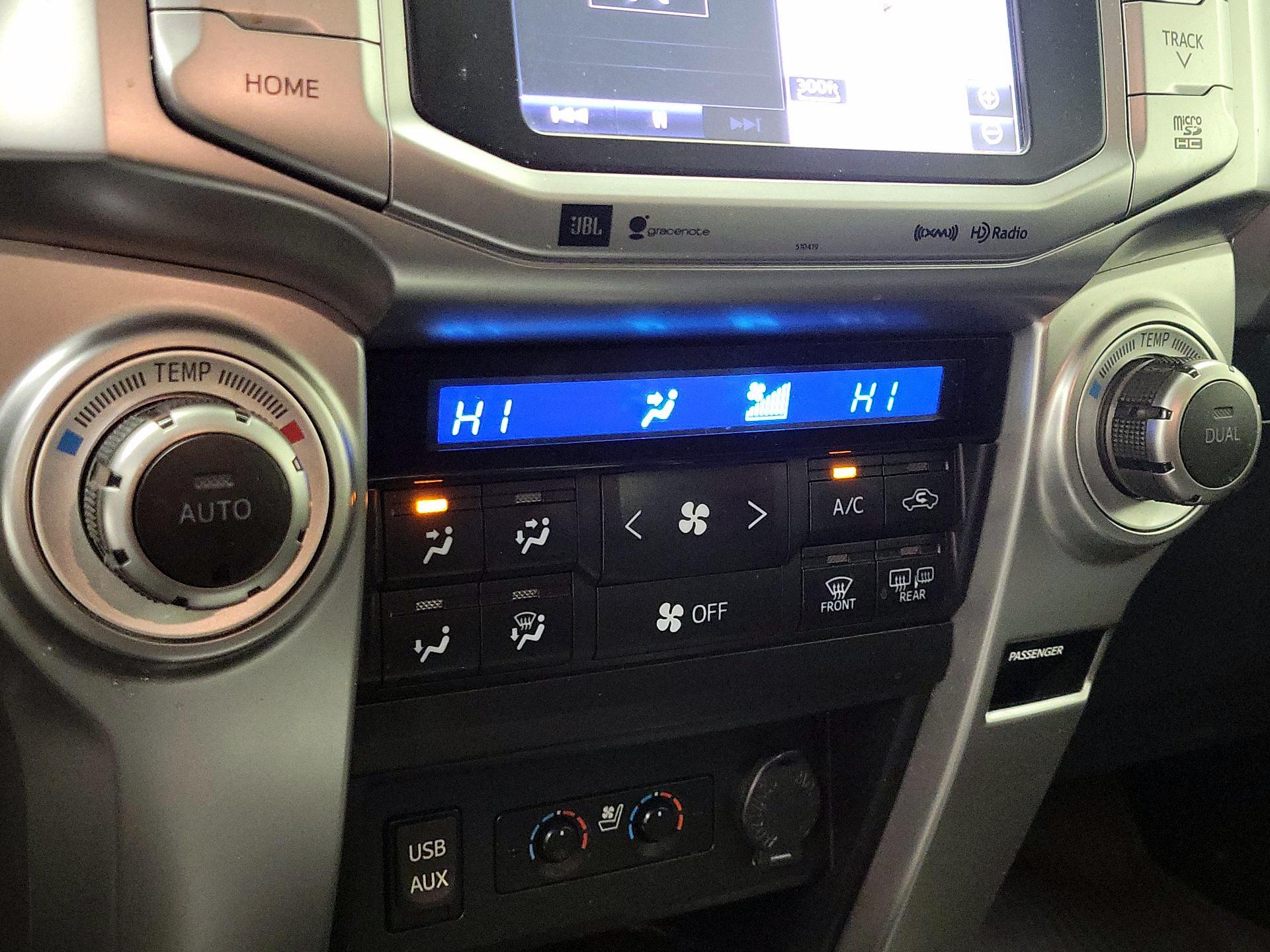 Thumbnail: 2019 Toyota 4Runner - 17