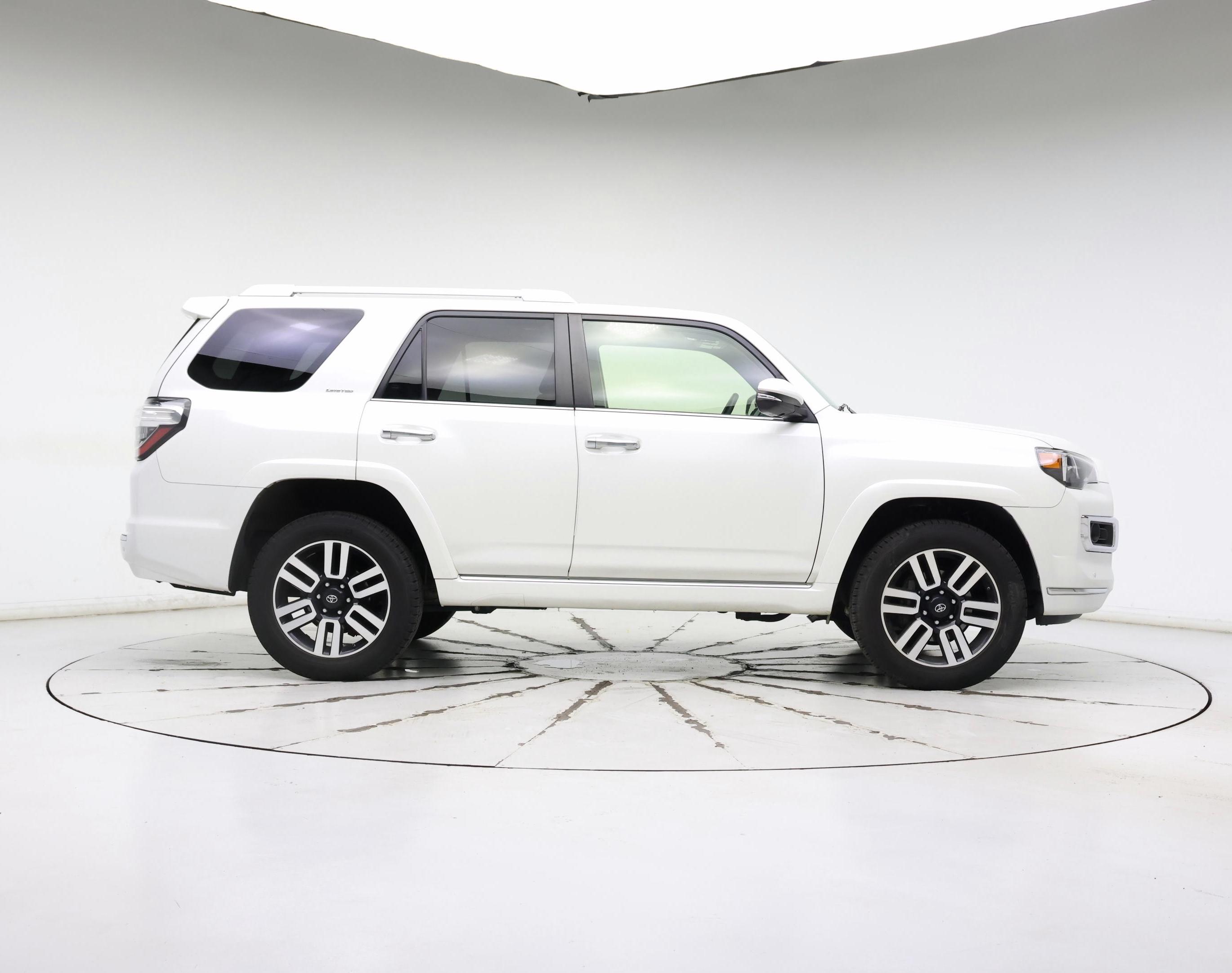 Thumbnail: 2019 Toyota 4Runner - 7