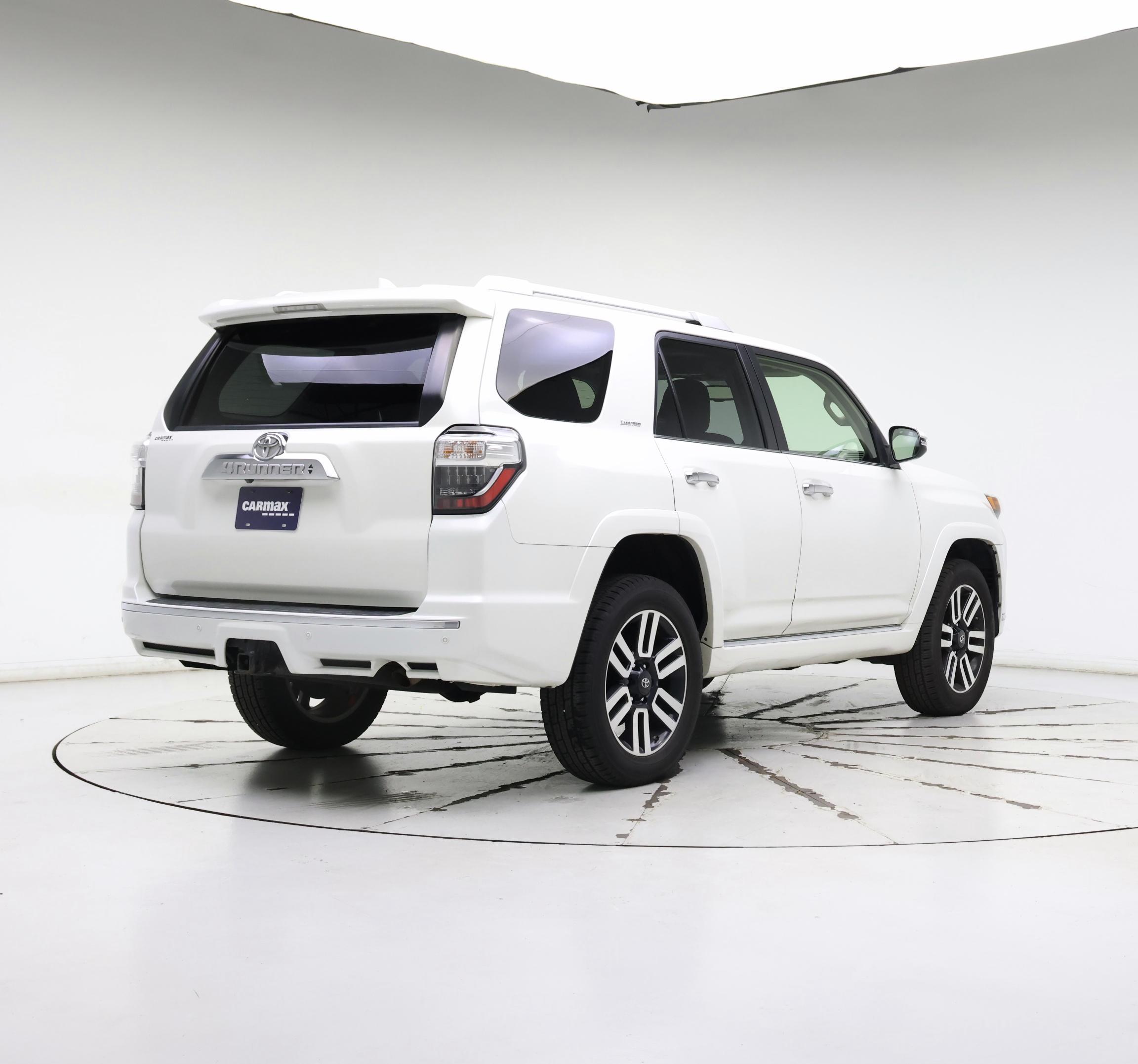 Thumbnail: 2019 Toyota 4Runner - 8