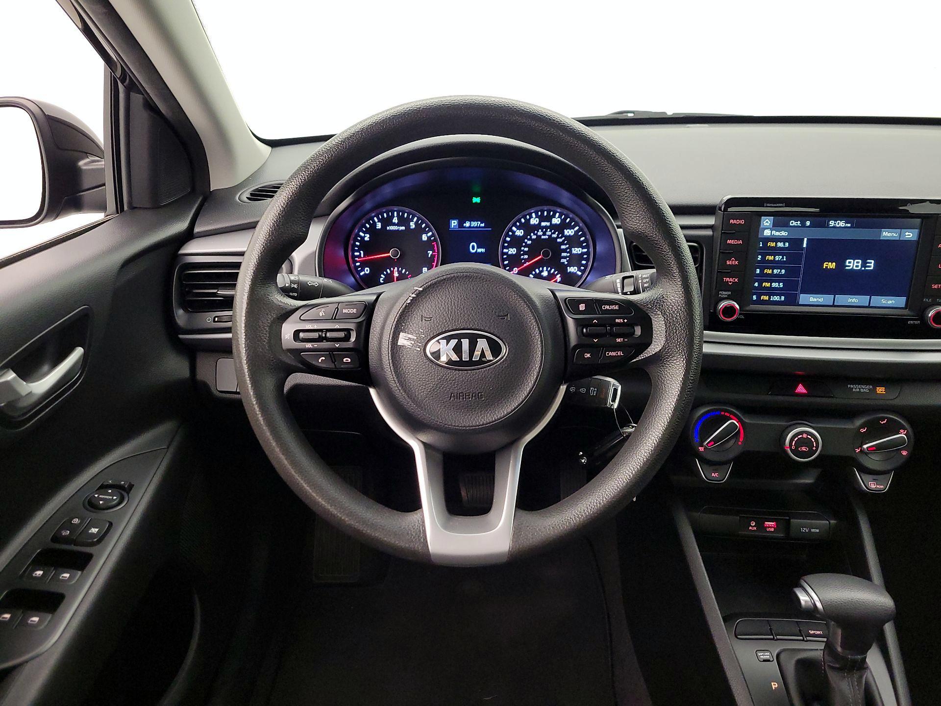 Thumbnail: 2019 Kia Rio - 10