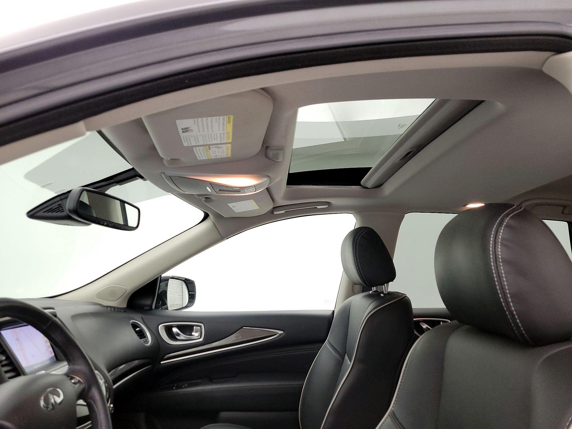 Thumbnail: 2019 INFINITI QX60 - 18