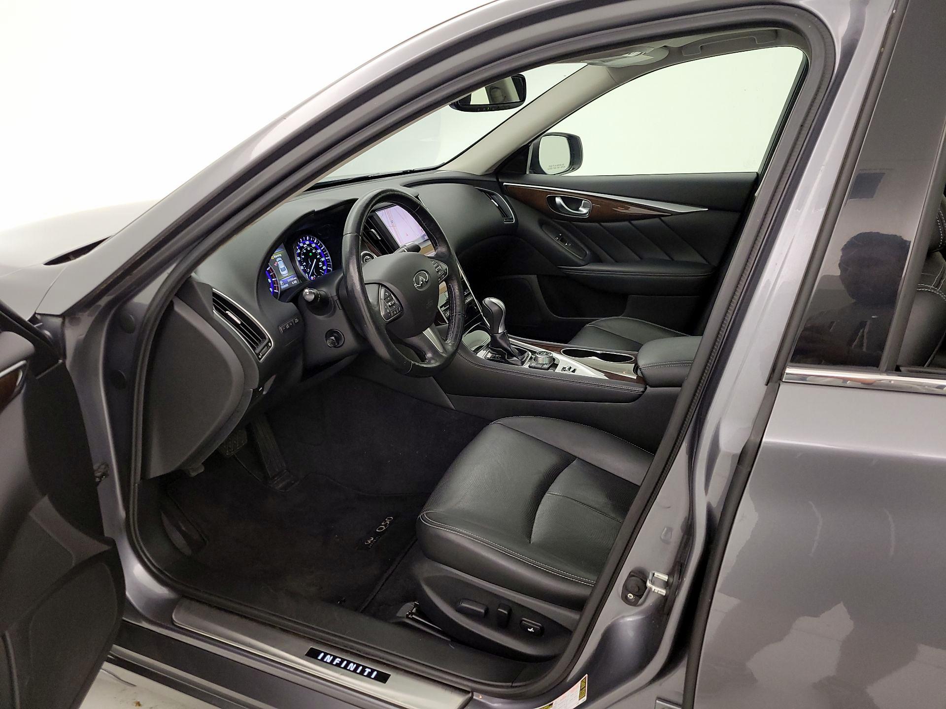 Thumbnail: 2016 INFINITI Q50 - 11