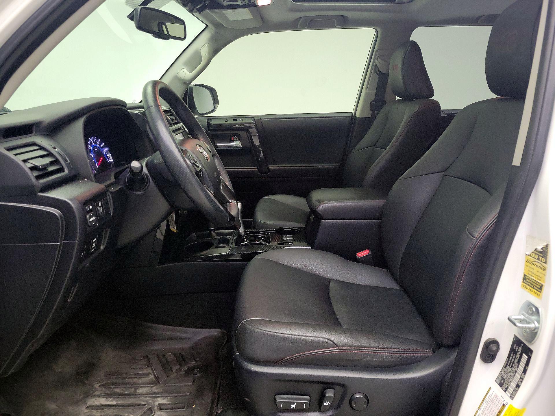 Thumbnail: 2019 Toyota 4Runner - 11