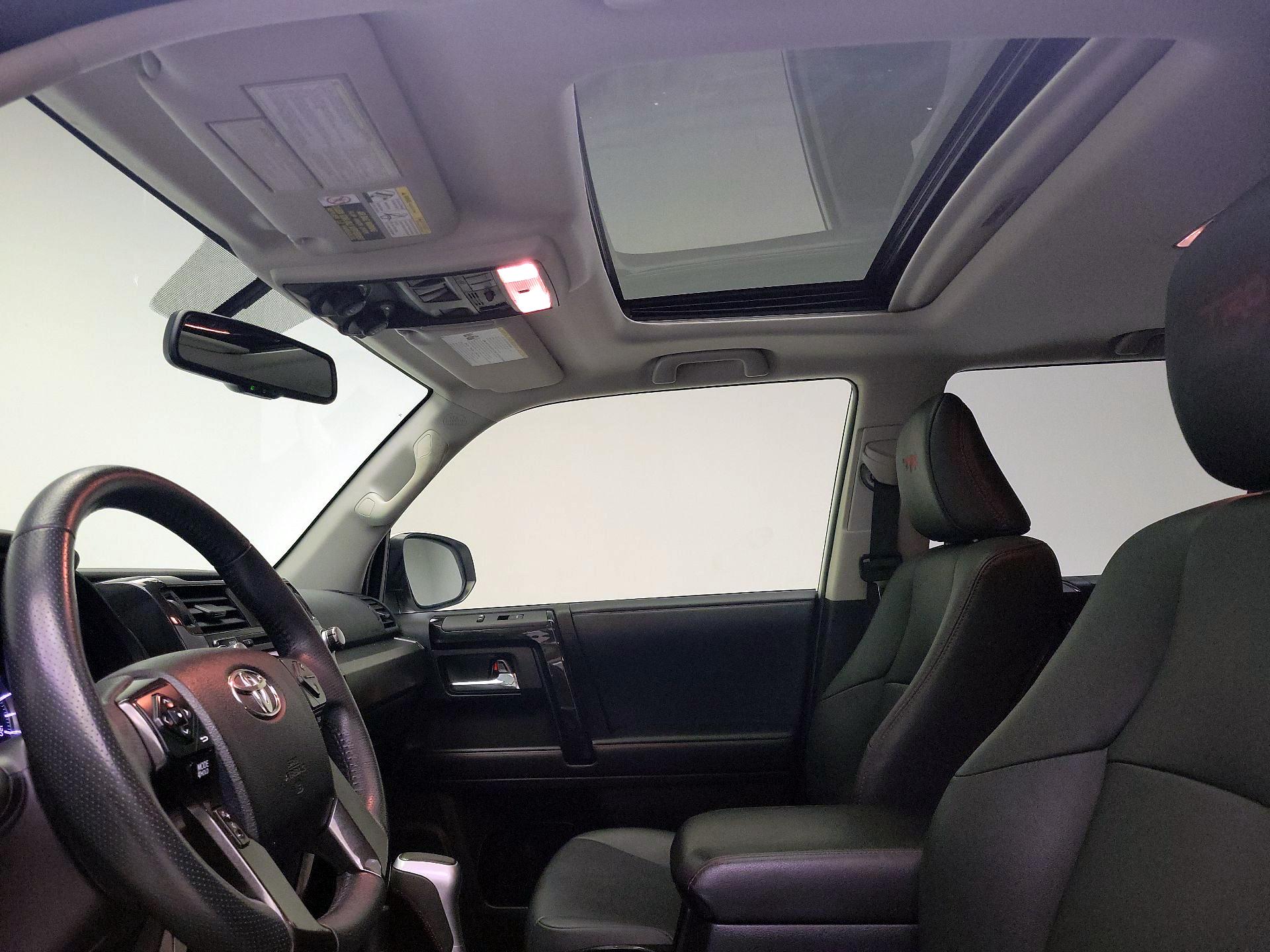 Thumbnail: 2019 Toyota 4Runner - 20