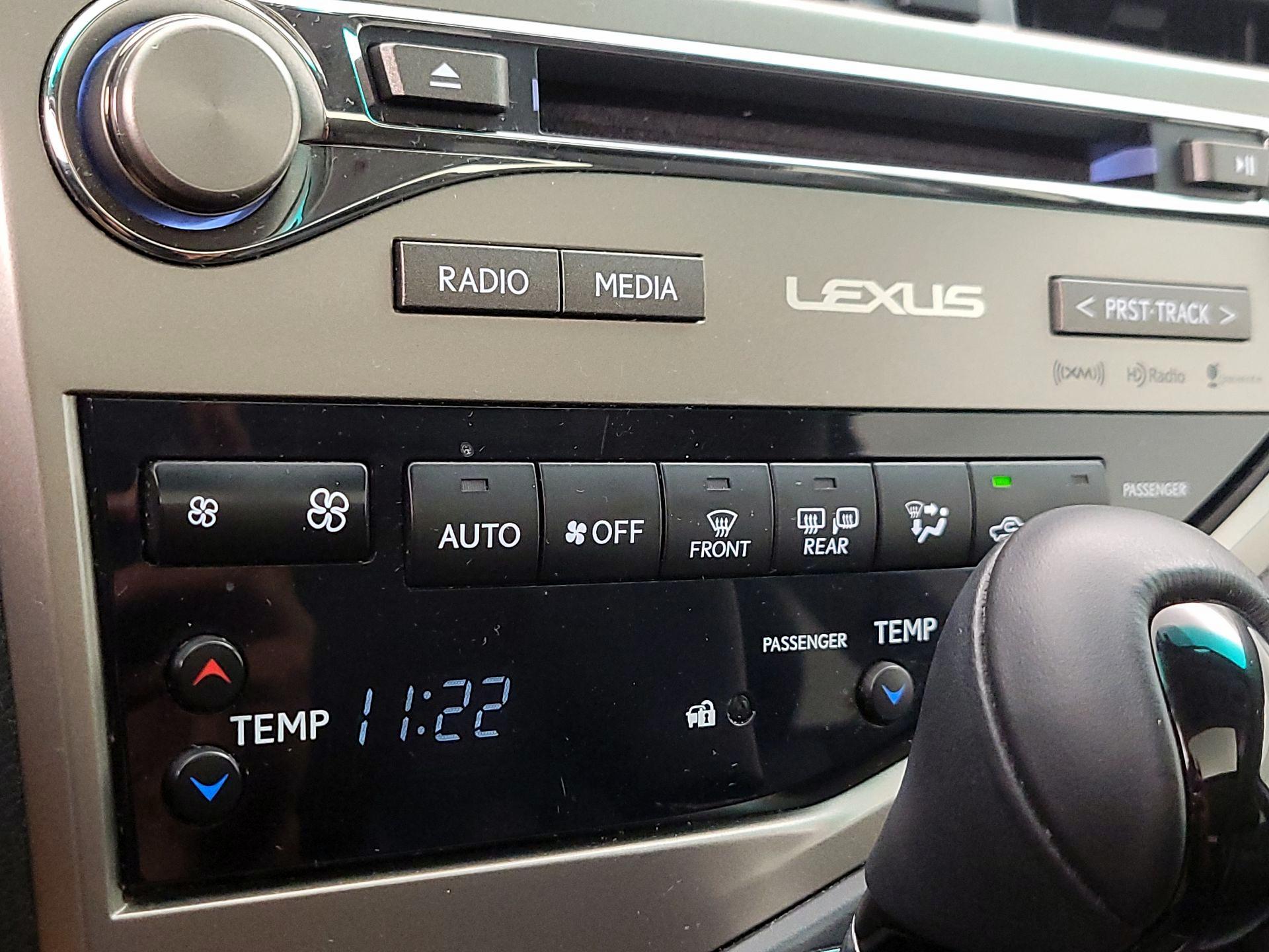 Thumbnail: 2015 Lexus RX - 17