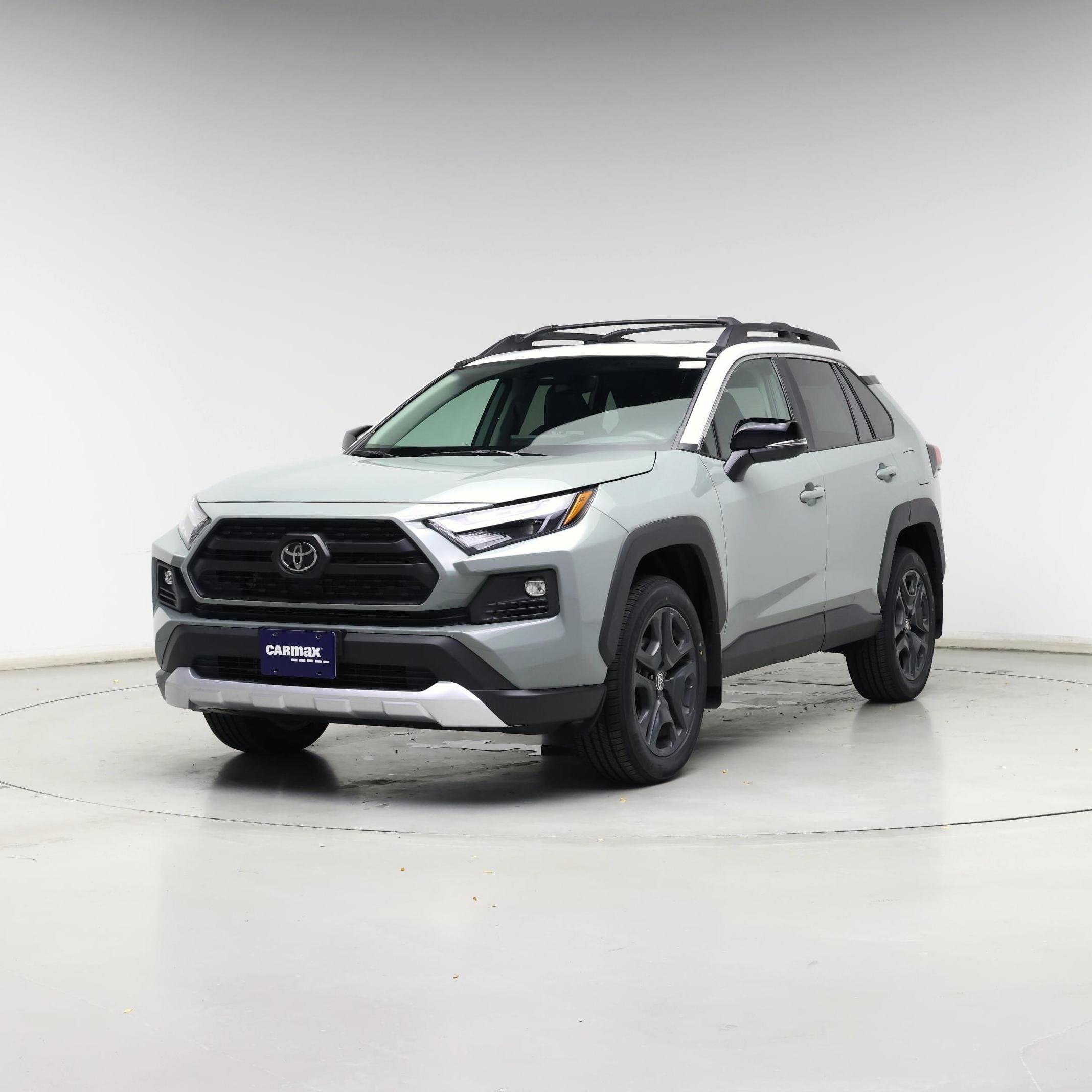 Thumbnail: 2022 Toyota RAV4 - 4