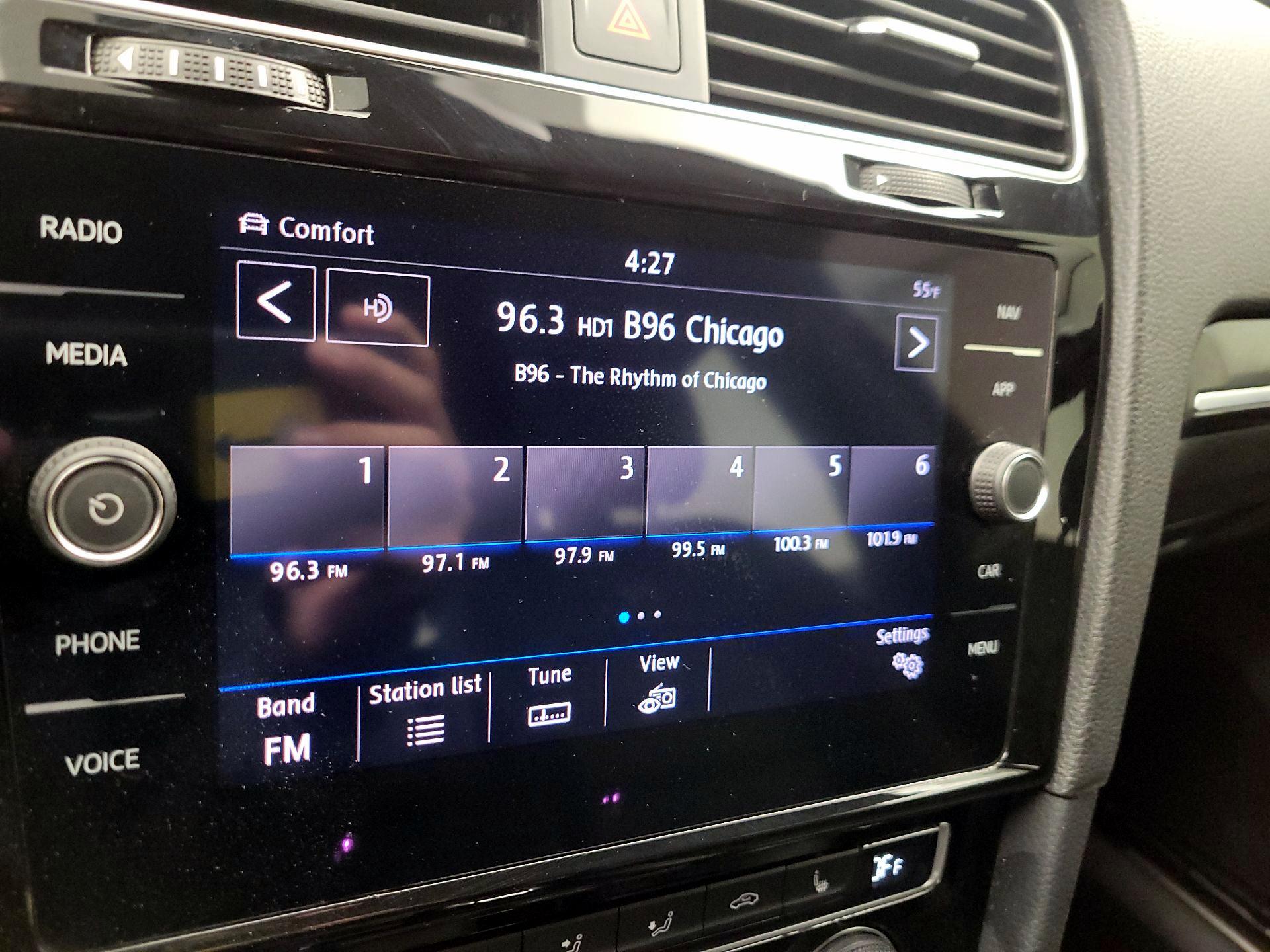 Thumbnail: 2019 Volkswagen Golf - 16