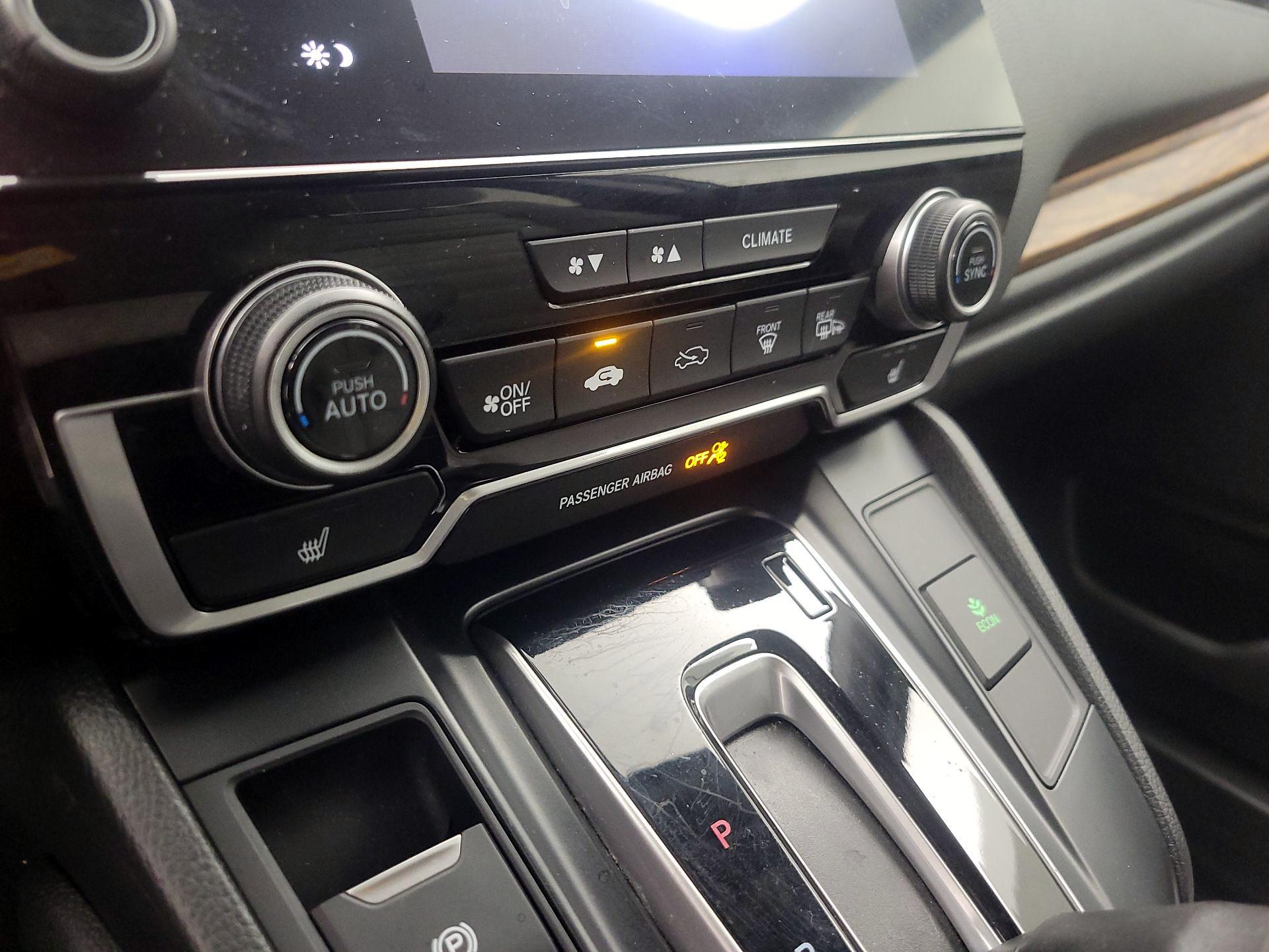Thumbnail: 2019 Honda CR-V - 16