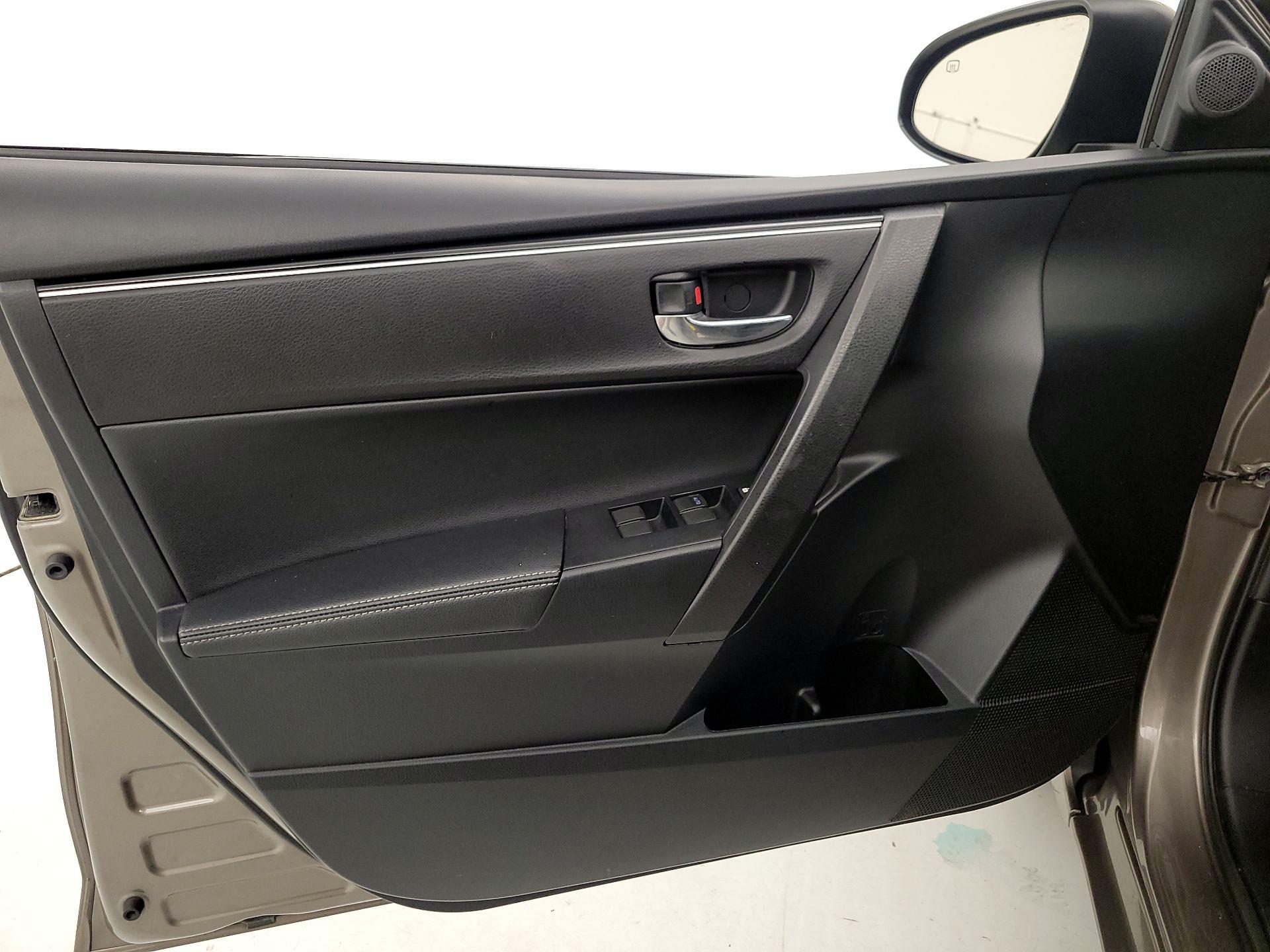 Thumbnail: 2019 Toyota Corolla - 12