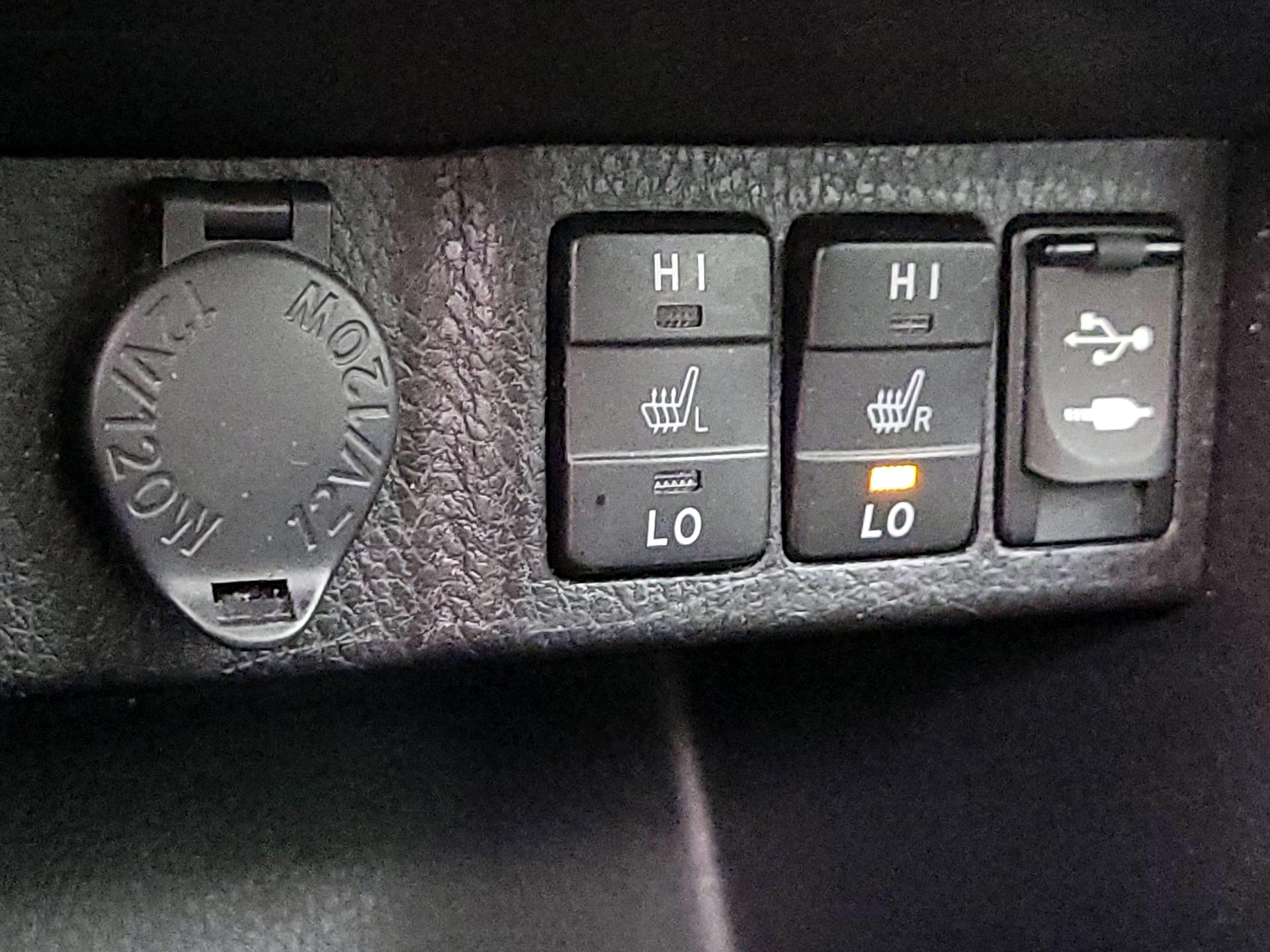 Thumbnail: 2019 Toyota Corolla - 18