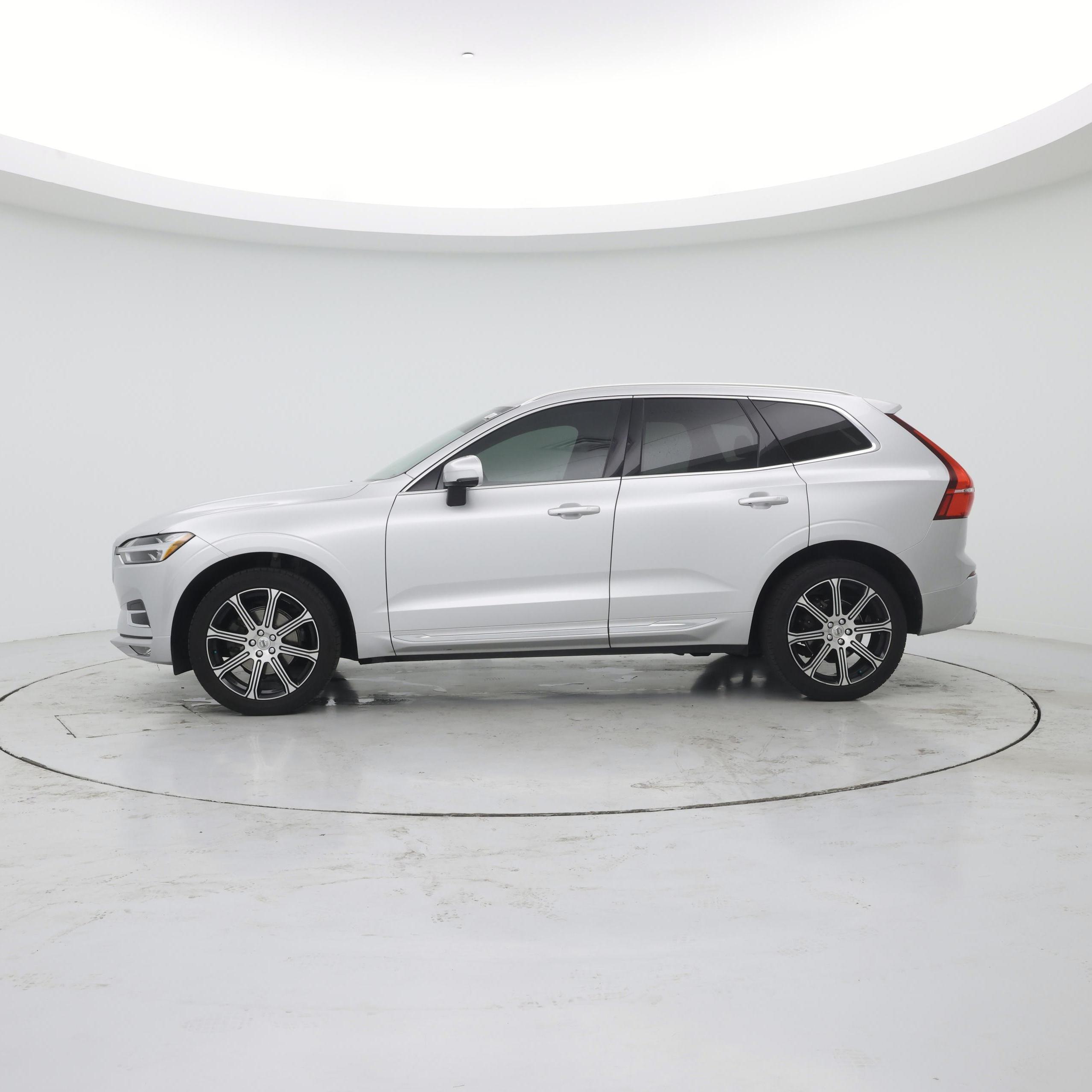 Thumbnail: 2021 Volvo XC60 - 3