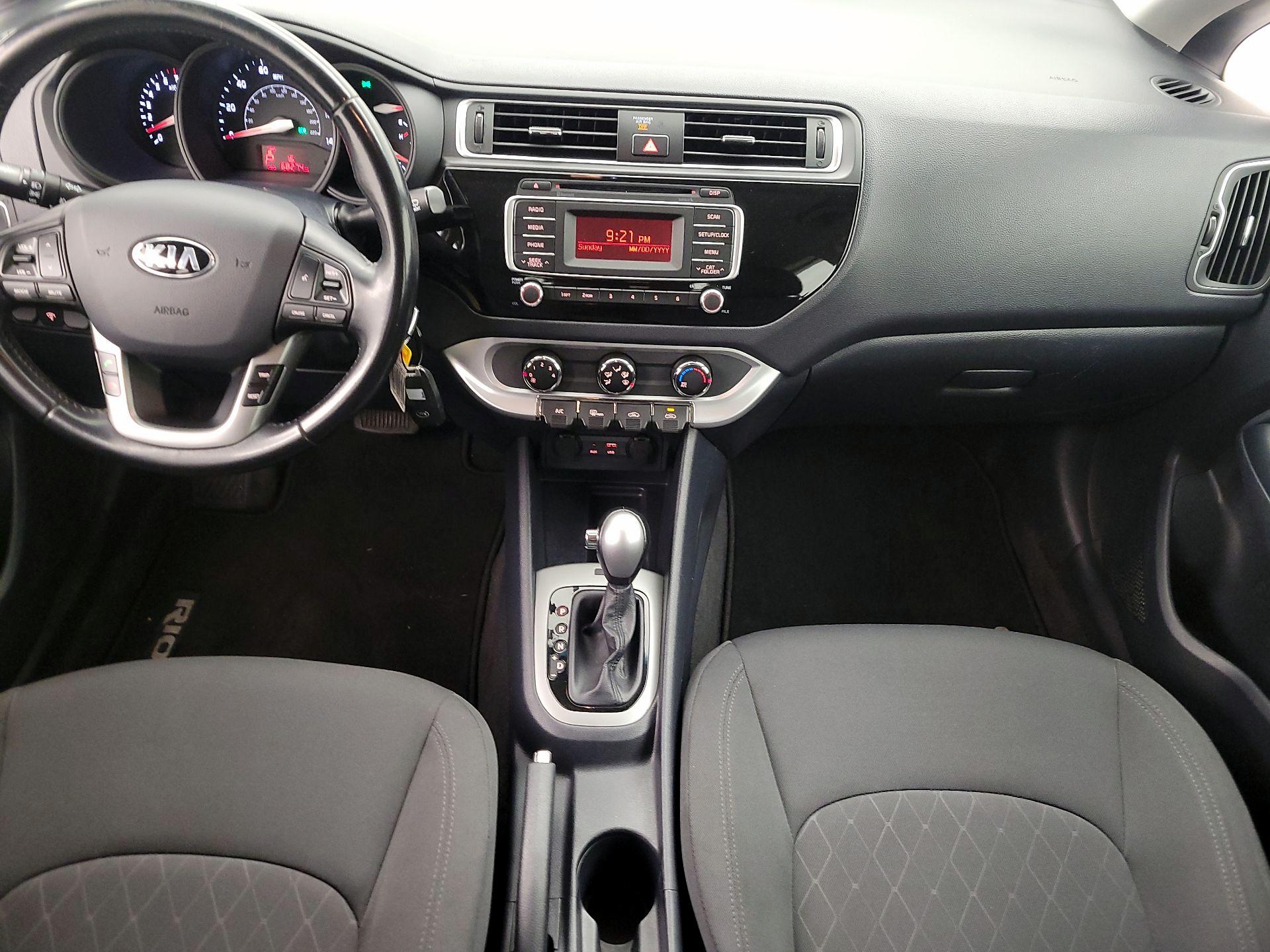 Thumbnail: 2016 Kia Rio - 16