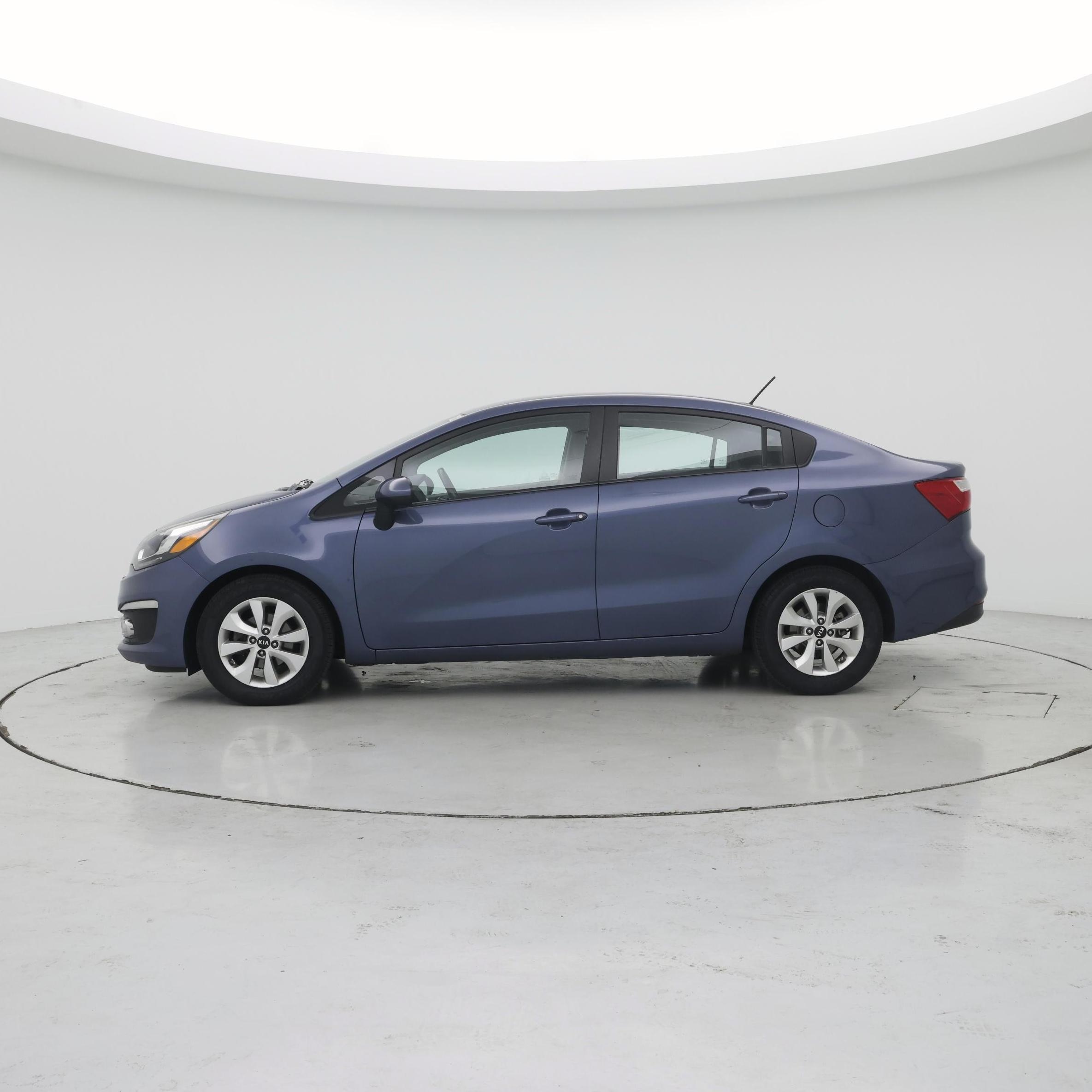 Thumbnail: 2016 Kia Rio - 3