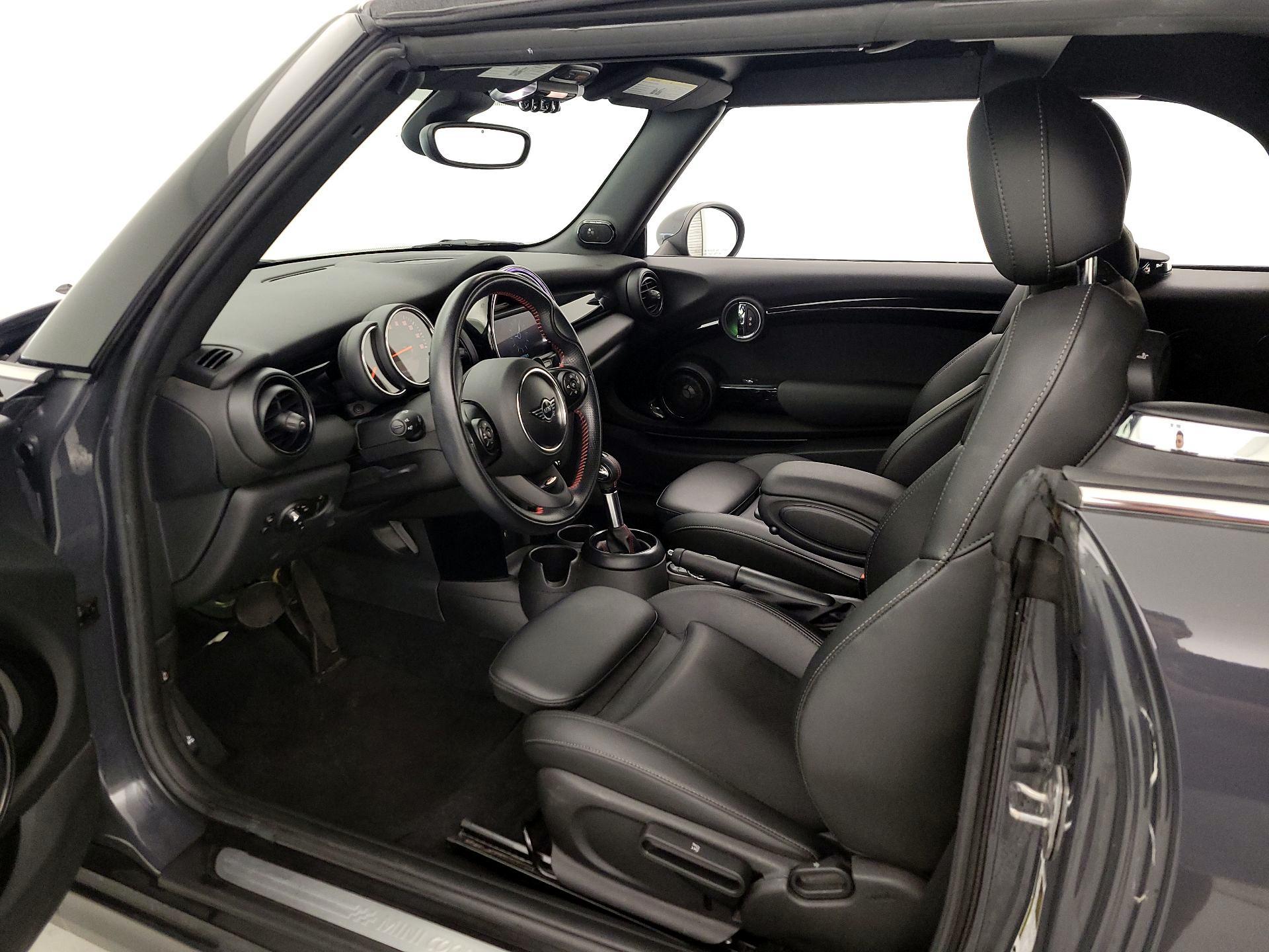 Thumbnail: 2019 MINI Cooper - 11