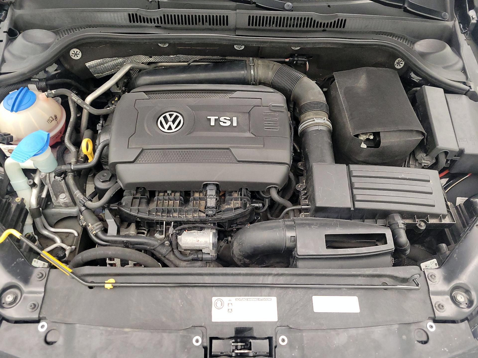 Thumbnail: 2015 Volkswagen Jetta - 20