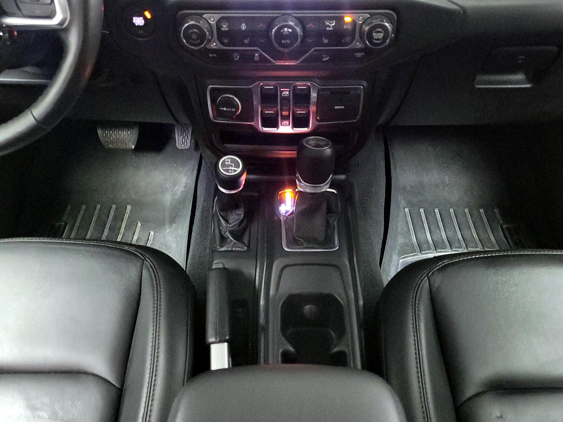 Thumbnail: 2020 Jeep Wrangler - 18