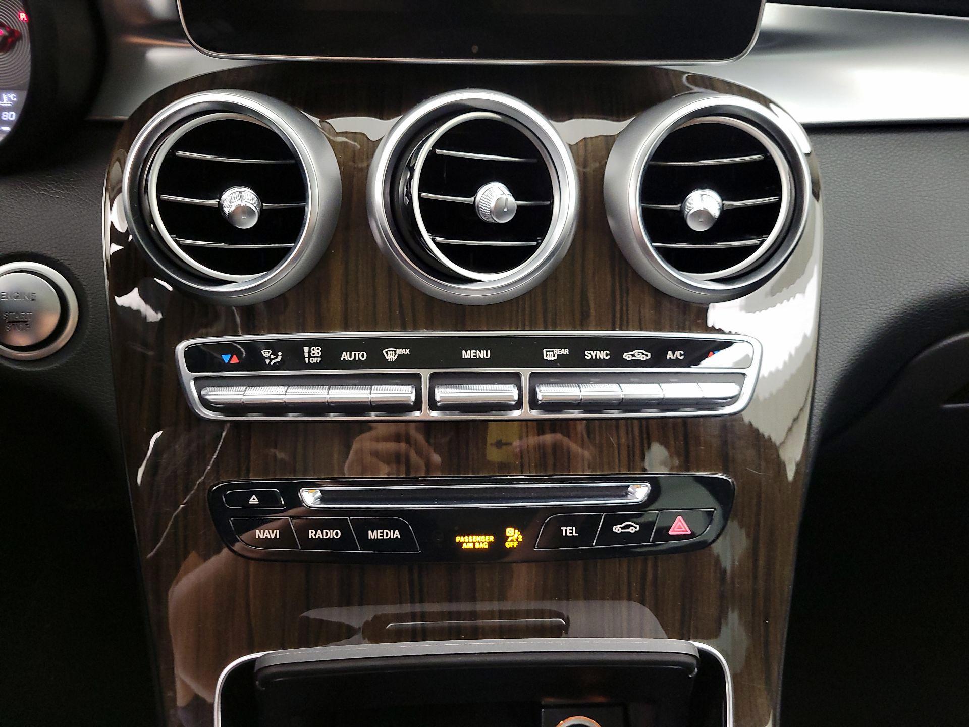 Thumbnail: 2016 Mercedes-Benz GLC - 17