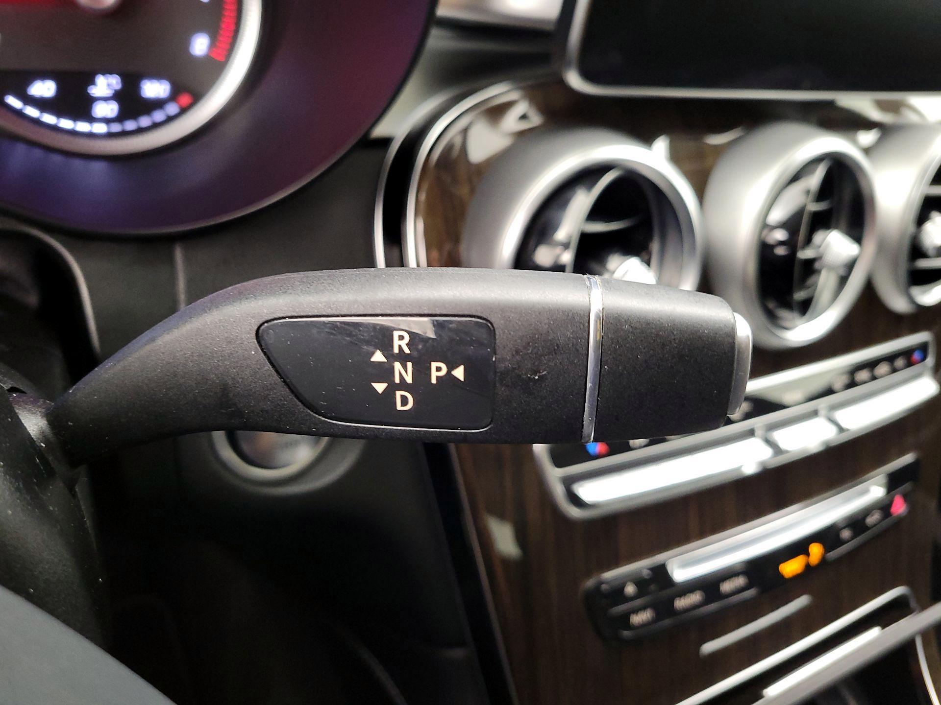 Thumbnail: 2016 Mercedes-Benz GLC - 18