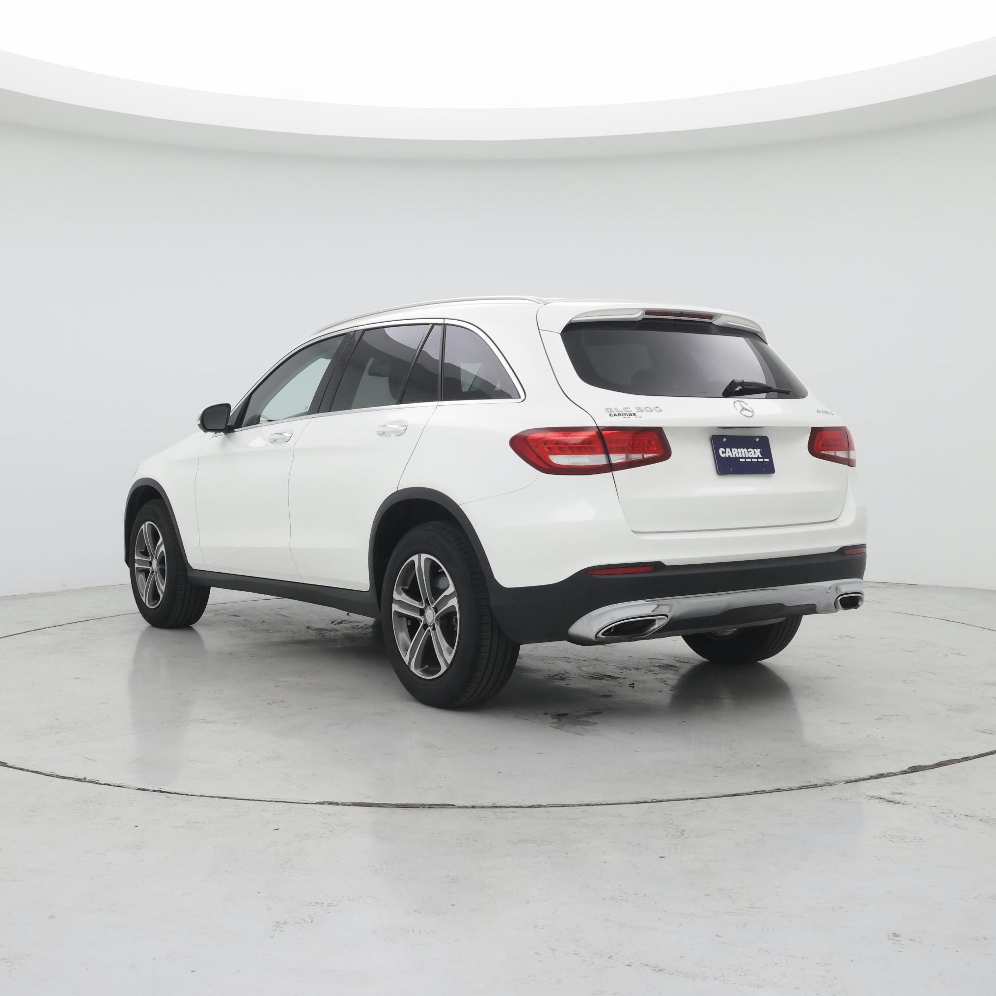 Thumbnail: 2016 Mercedes-Benz GLC - 2