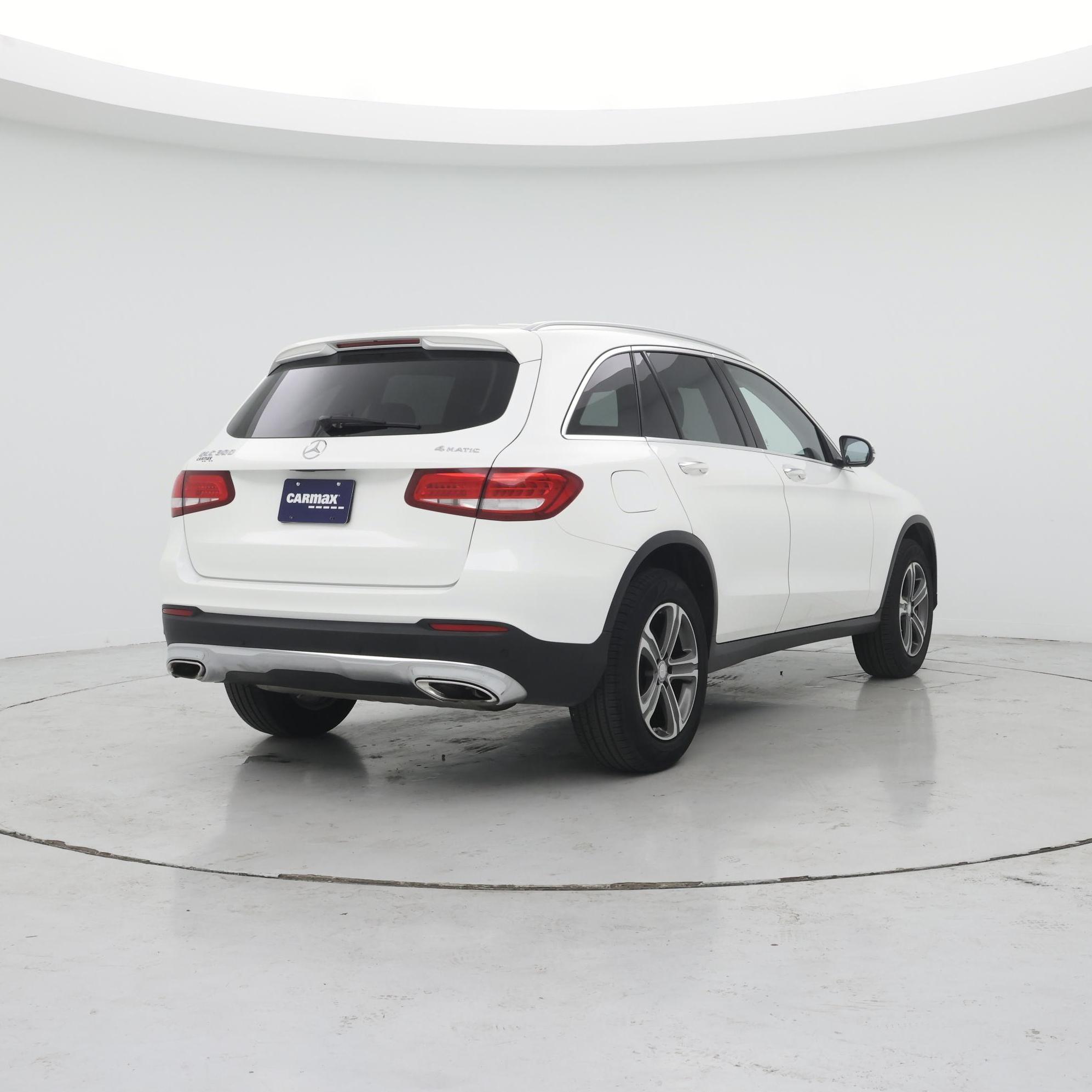 Thumbnail: 2016 Mercedes-Benz GLC - 8