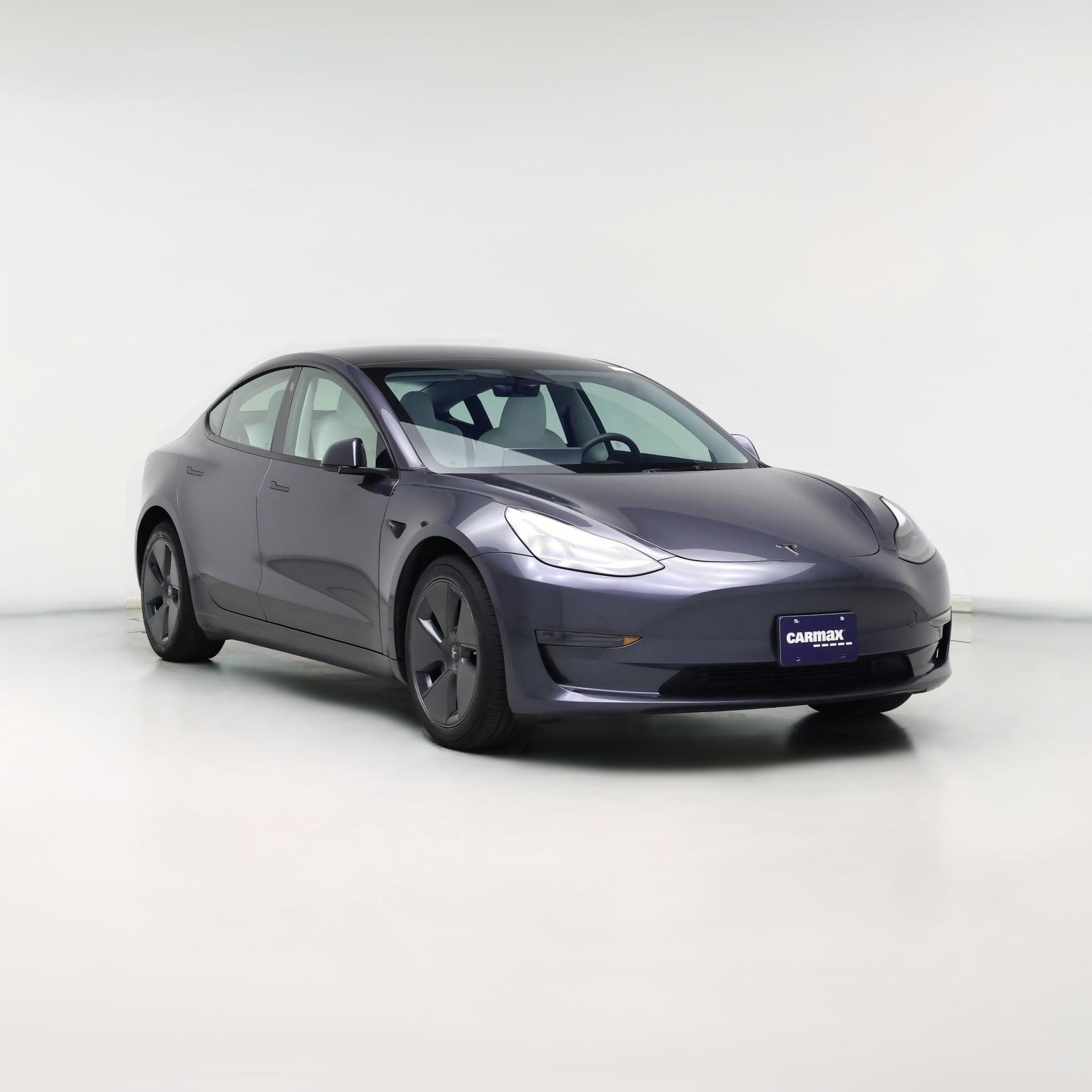 Thumbnail: 2023 Tesla Model 3 - 1