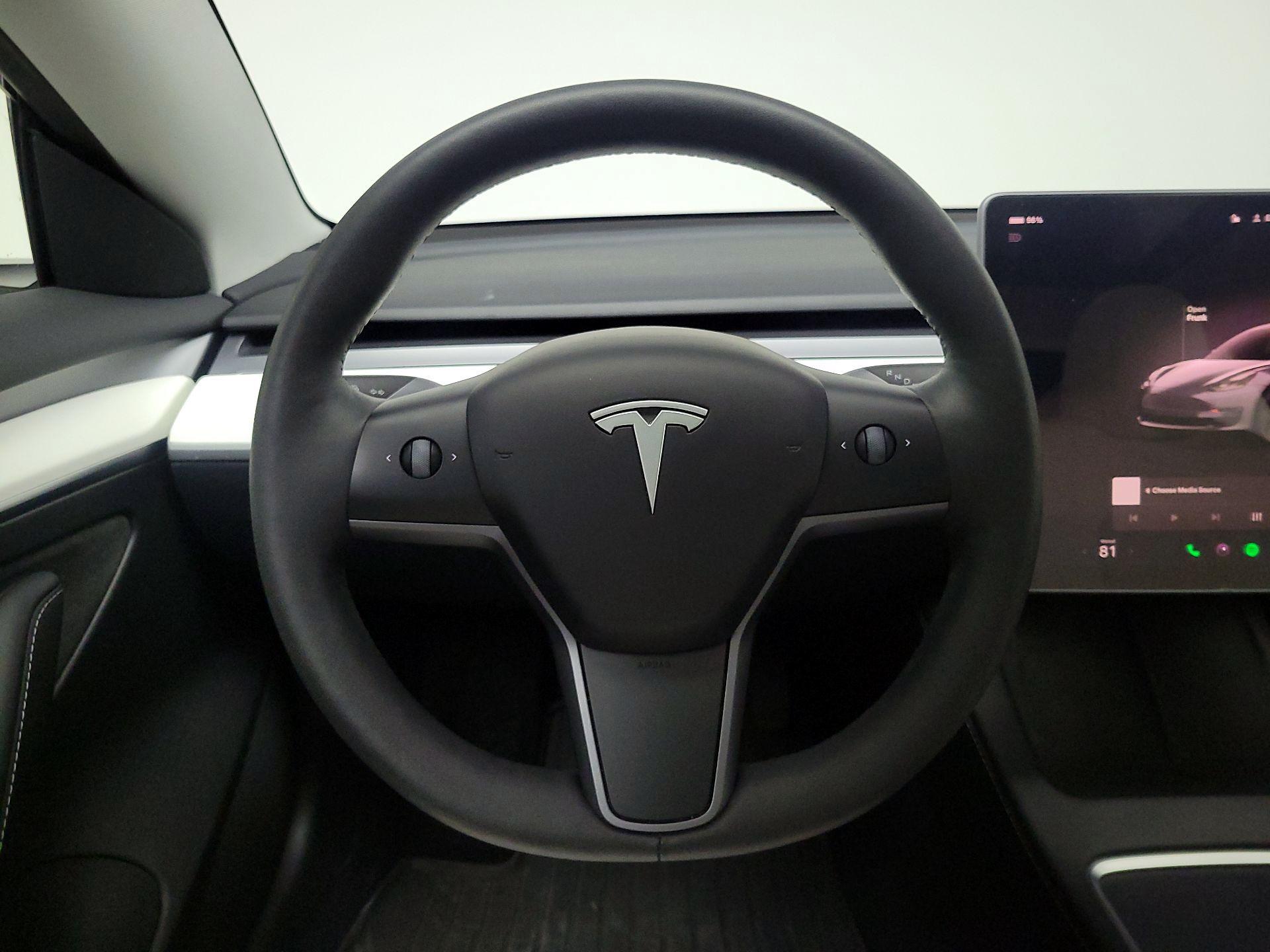 Thumbnail: 2023 Tesla Model 3 - 10