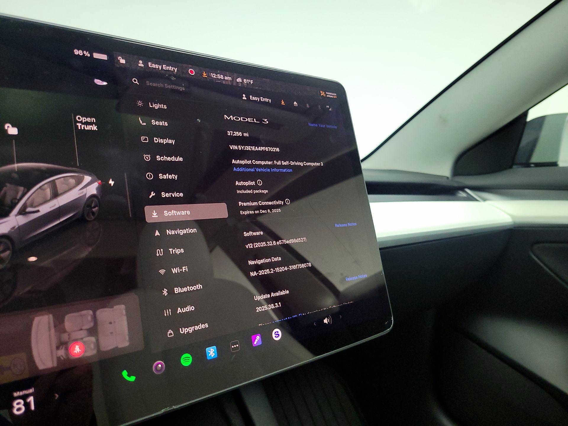 Thumbnail: 2023 Tesla Model 3 - 13