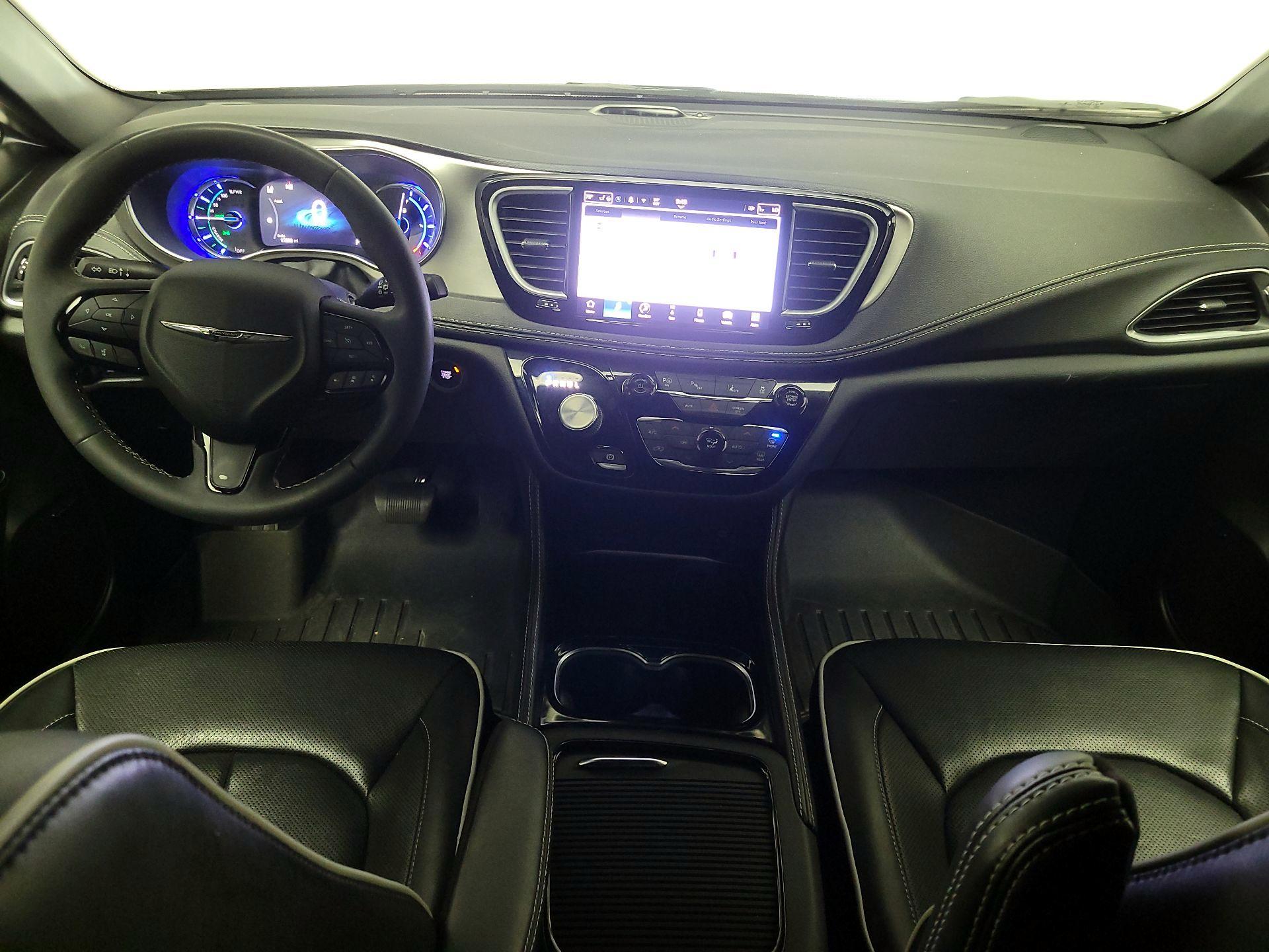 Thumbnail: 2022 Chrysler Pacifica - 9