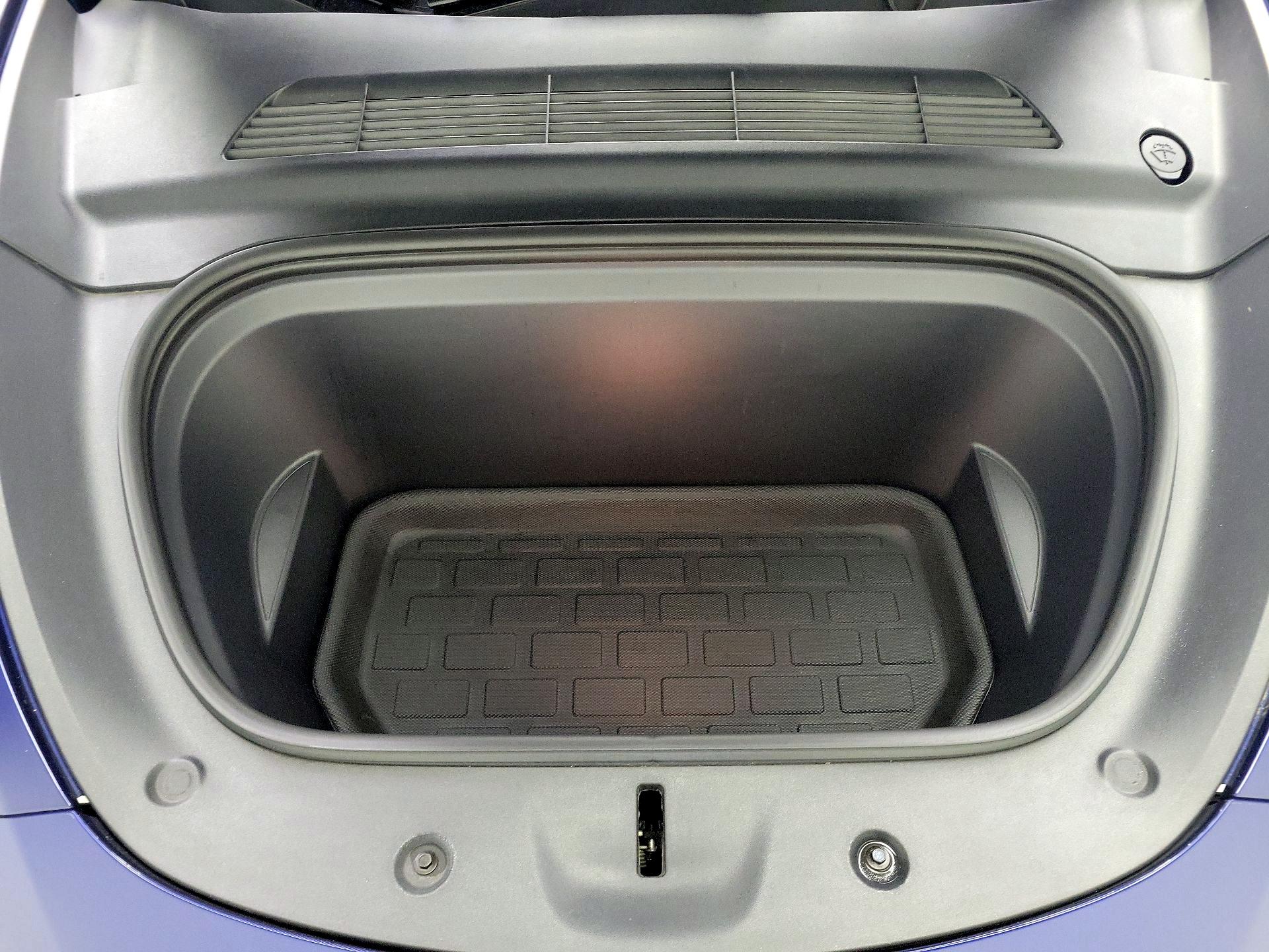 Thumbnail: 2022 Tesla Model Y - 20