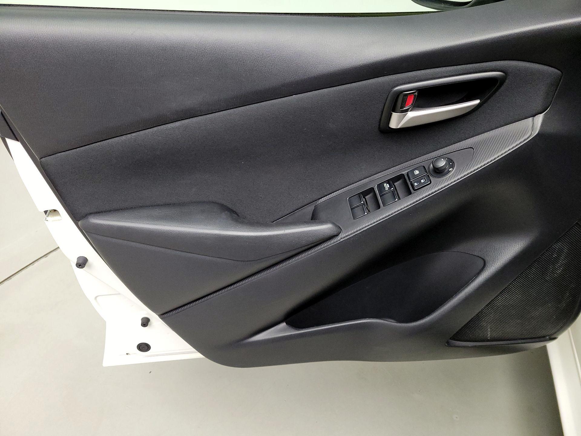 Thumbnail: 2020 Toyota Yaris - 12