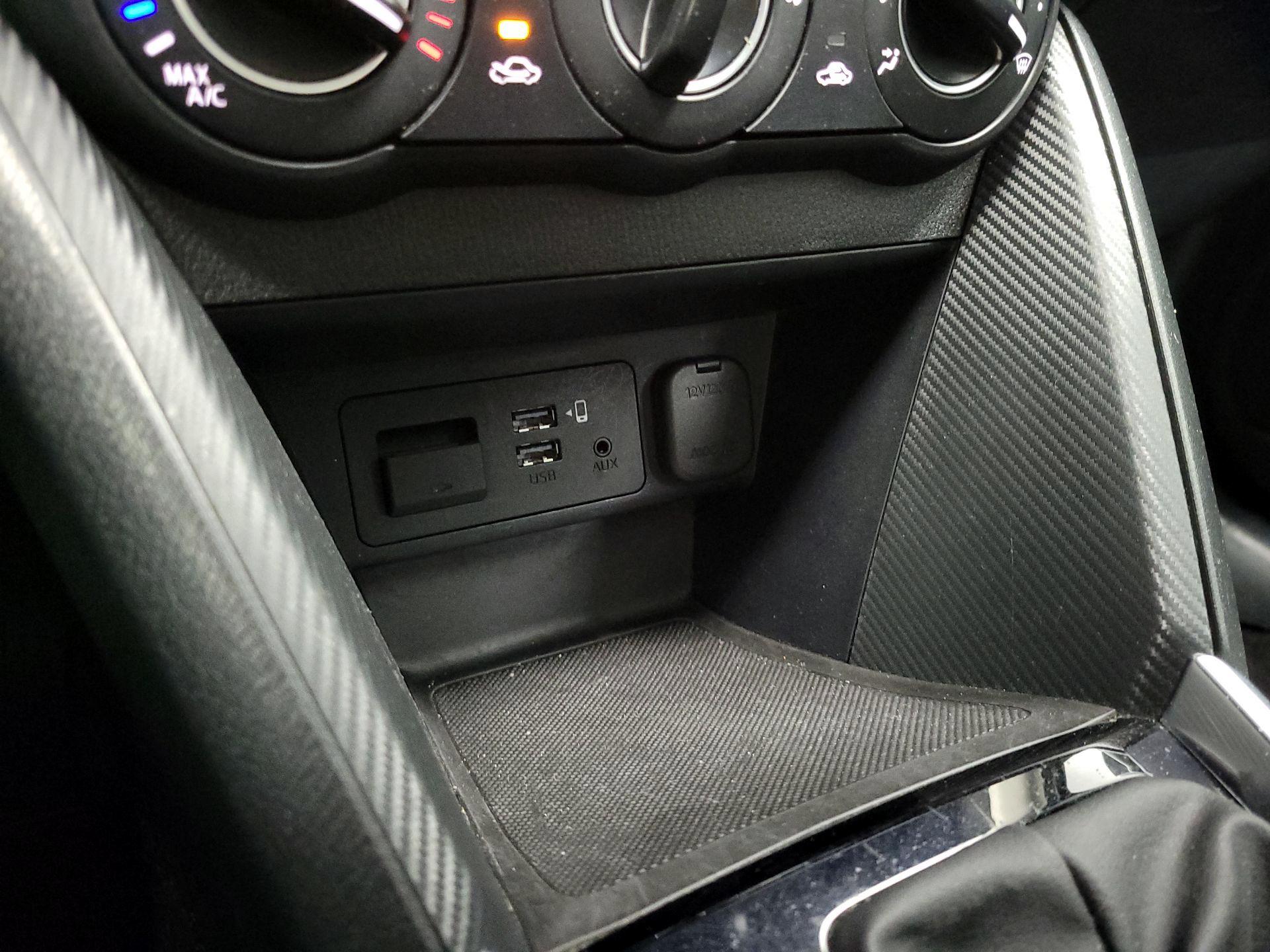 Thumbnail: 2020 Toyota Yaris - 18