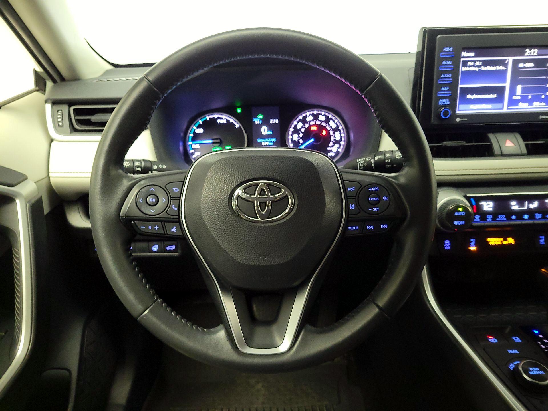 Thumbnail: 2021 Toyota RAV4 - 10