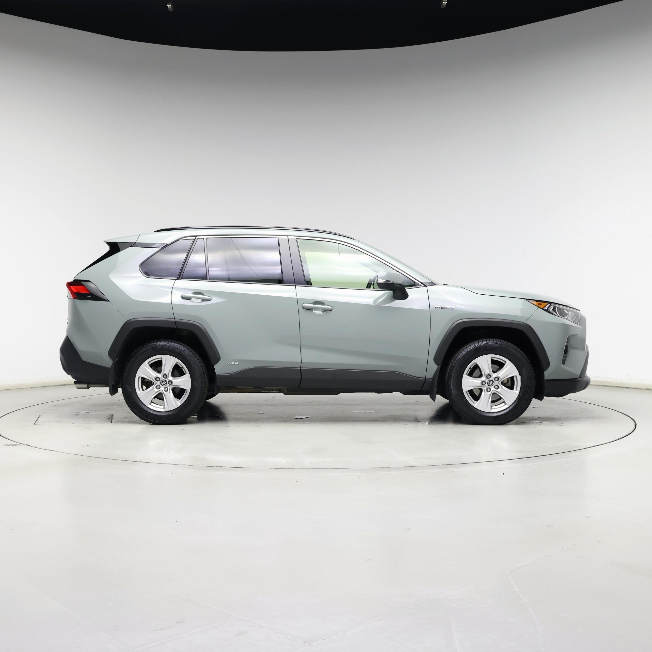 Thumbnail: 2021 Toyota RAV4 - 7