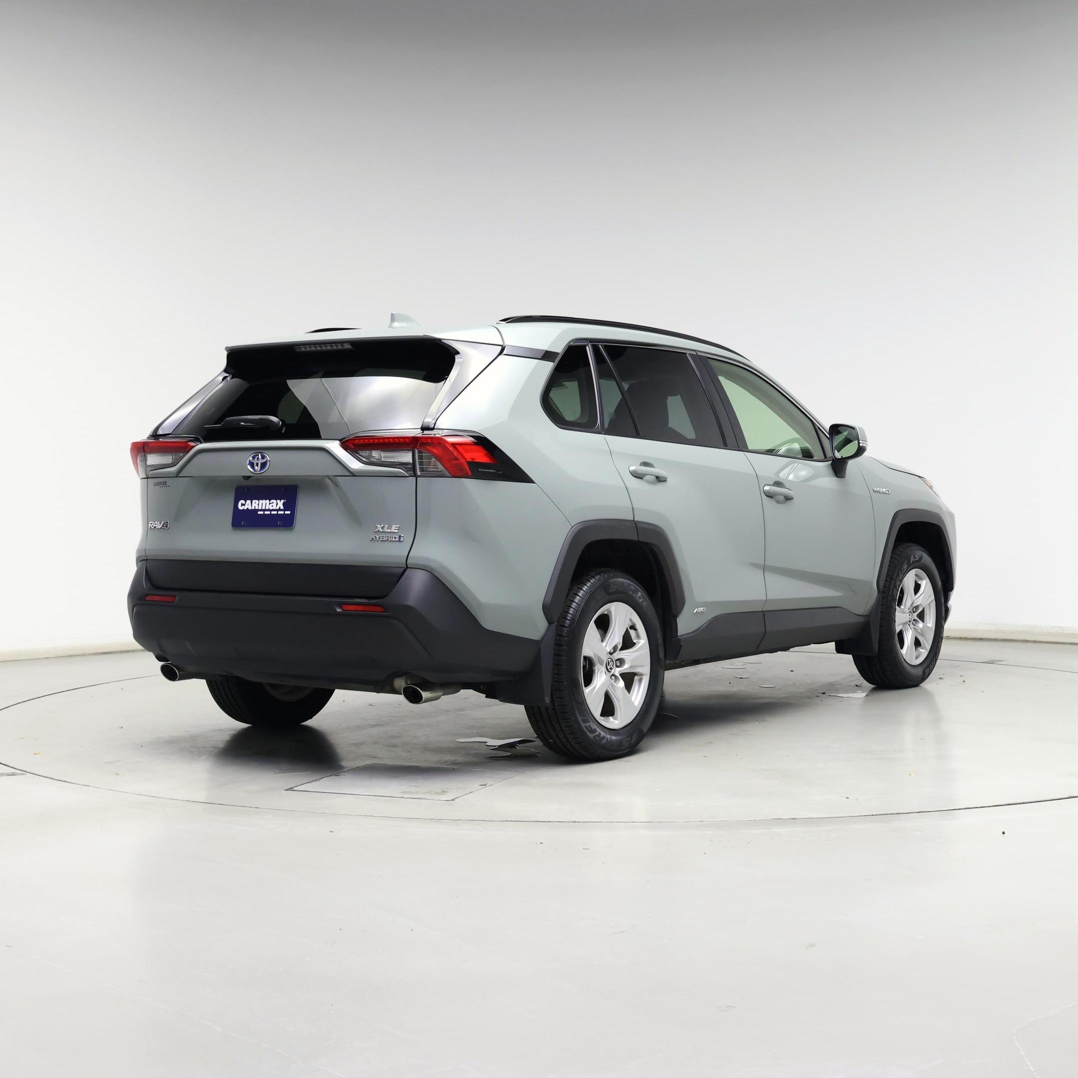 Thumbnail: 2021 Toyota RAV4 - 8