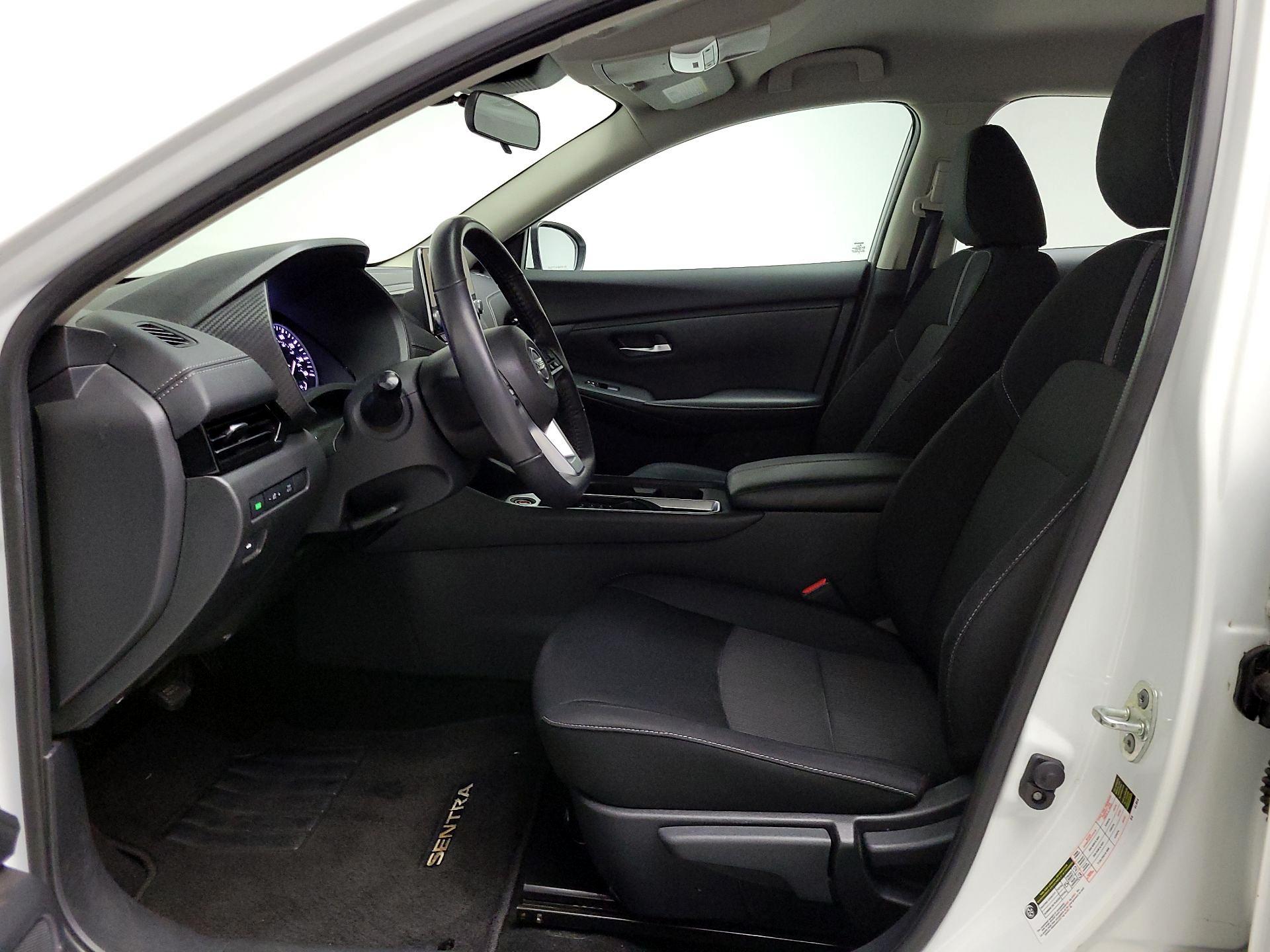 Thumbnail: 2021 Nissan Sentra - 11