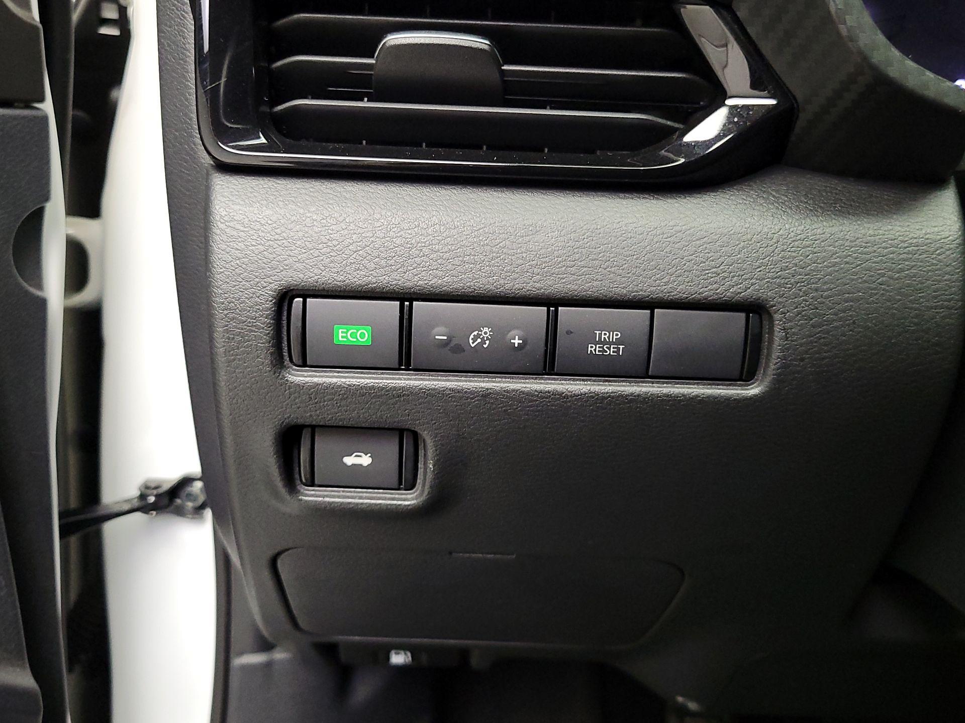 Thumbnail: 2021 Nissan Sentra - 13